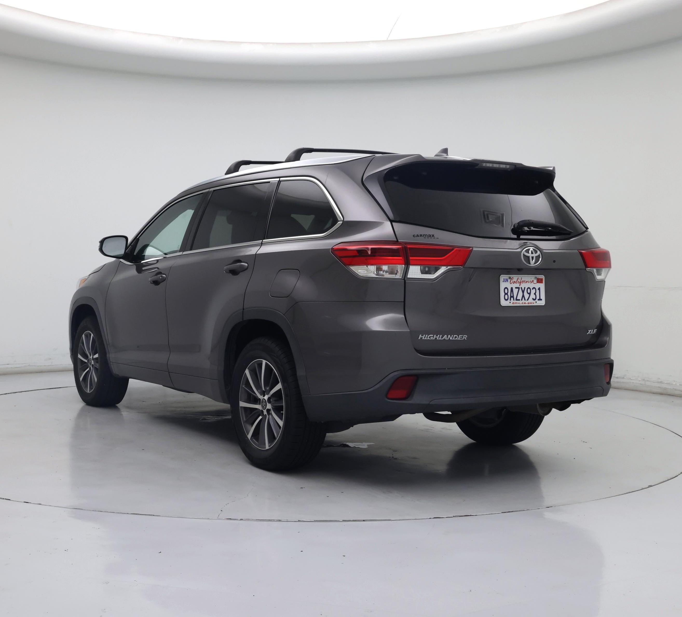 Thumbnail: 2017 Toyota Highlander - 2