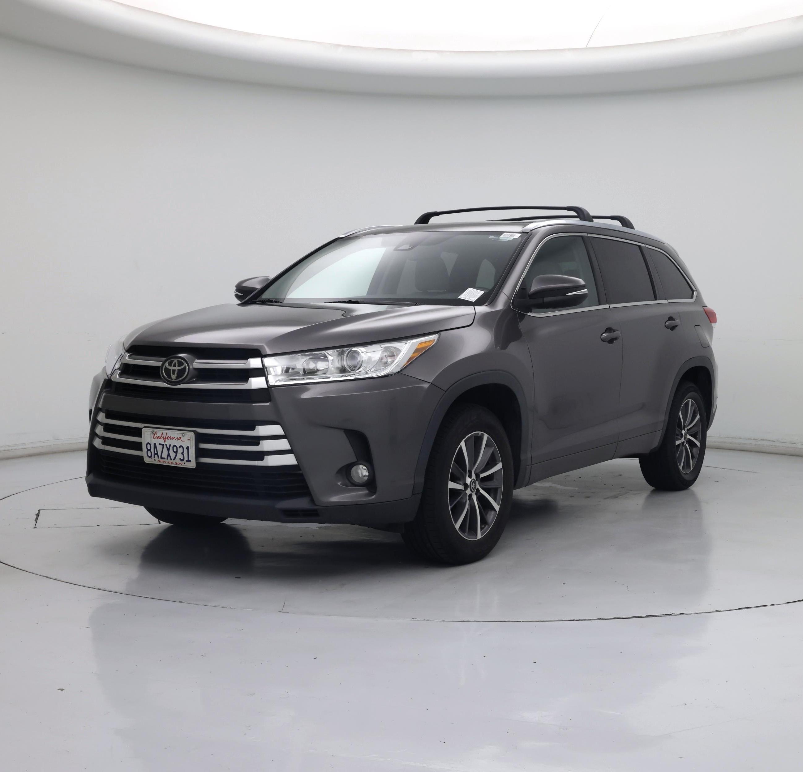 Thumbnail: 2017 Toyota Highlander - 4