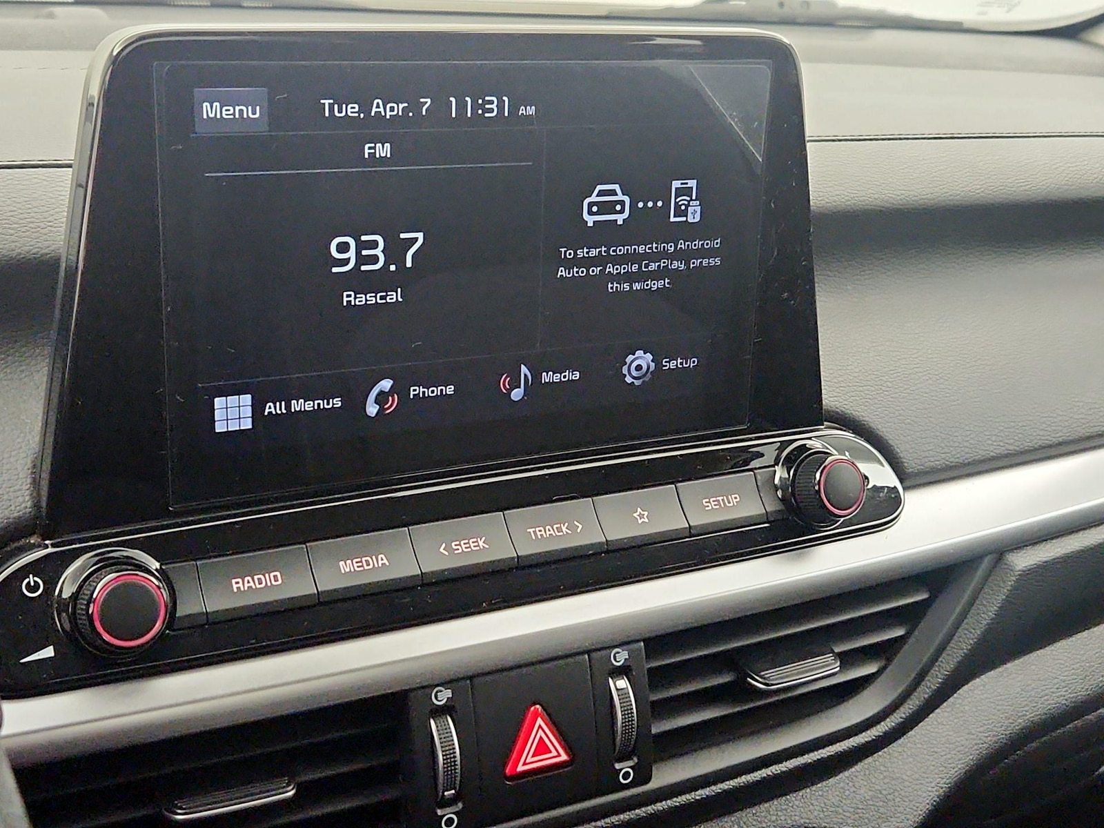 2023 Kia Forte LXS - Photo 16