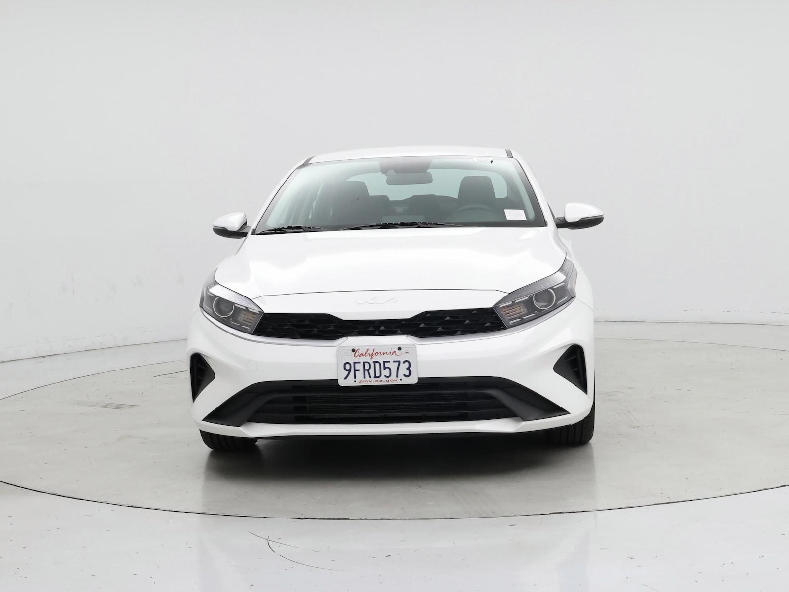 2023 Kia Forte LXS - Photo 6