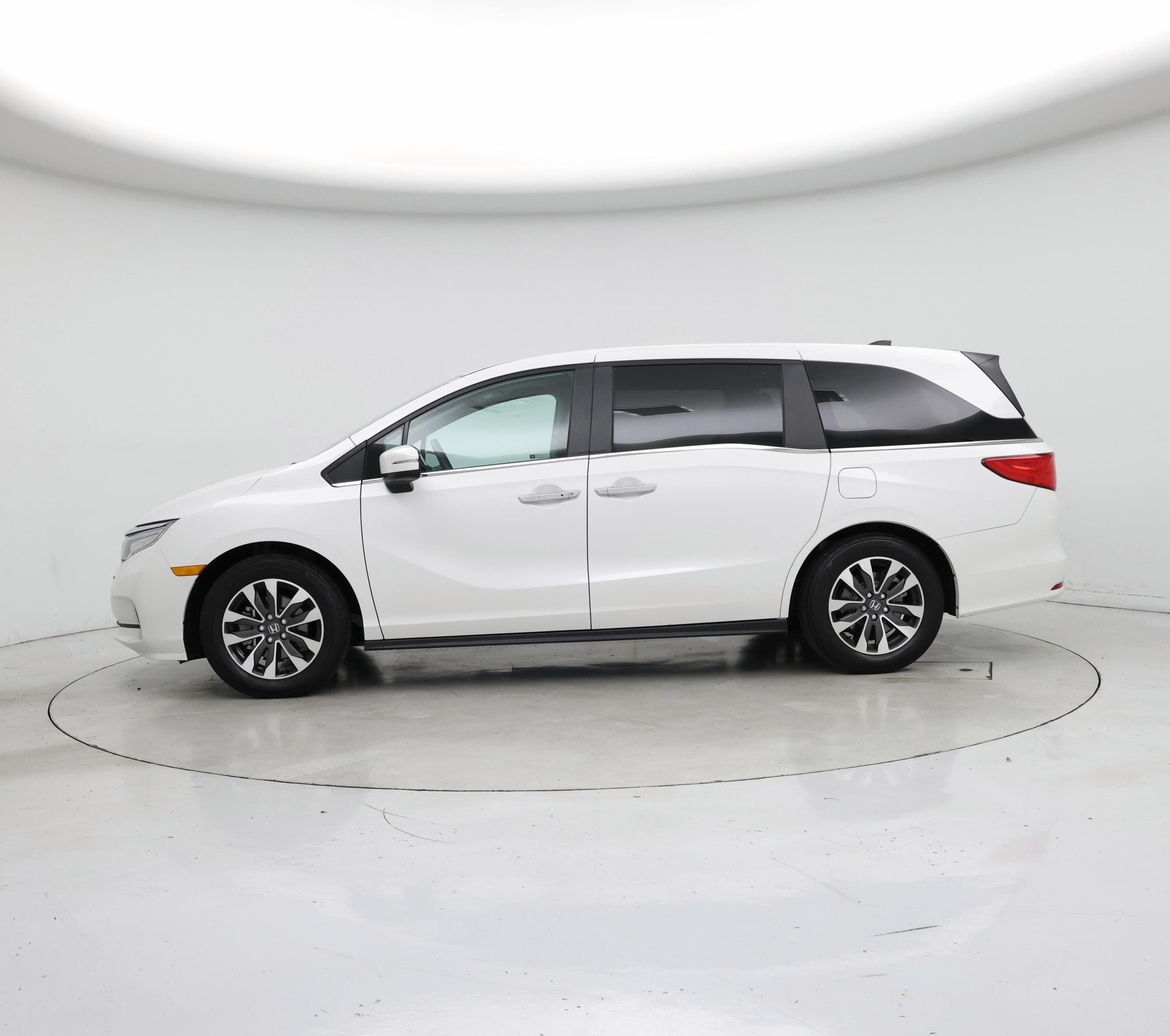 Thumbnail: 2024 Honda Odyssey - 3