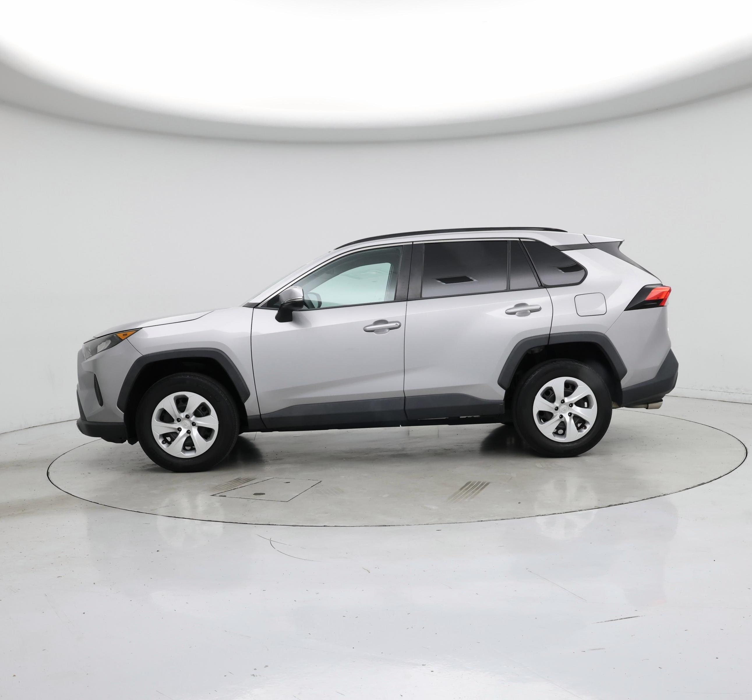 Thumbnail: 2020 Toyota RAV4 - 3