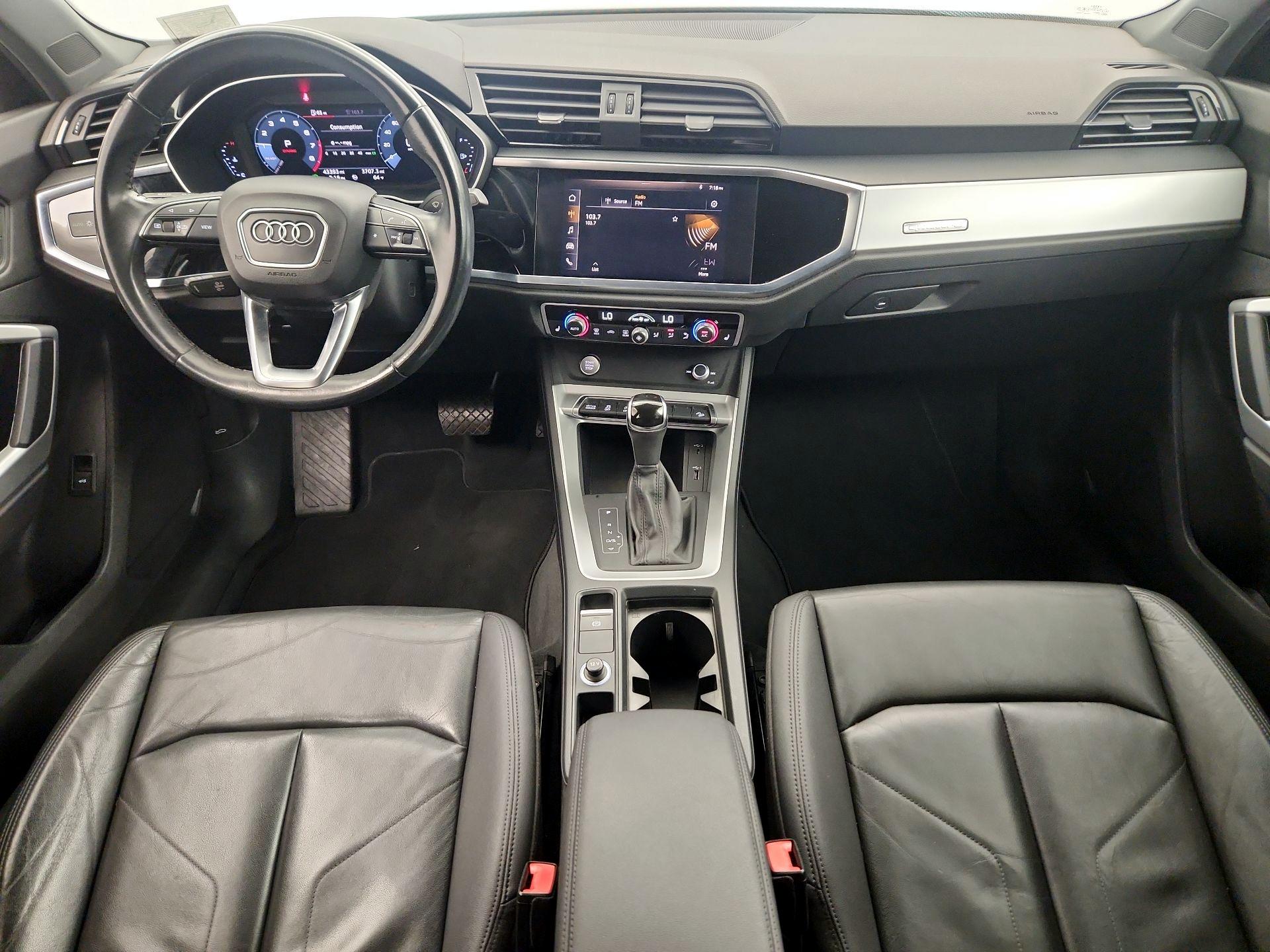 Thumbnail: 2020 Audi Q3 - 9