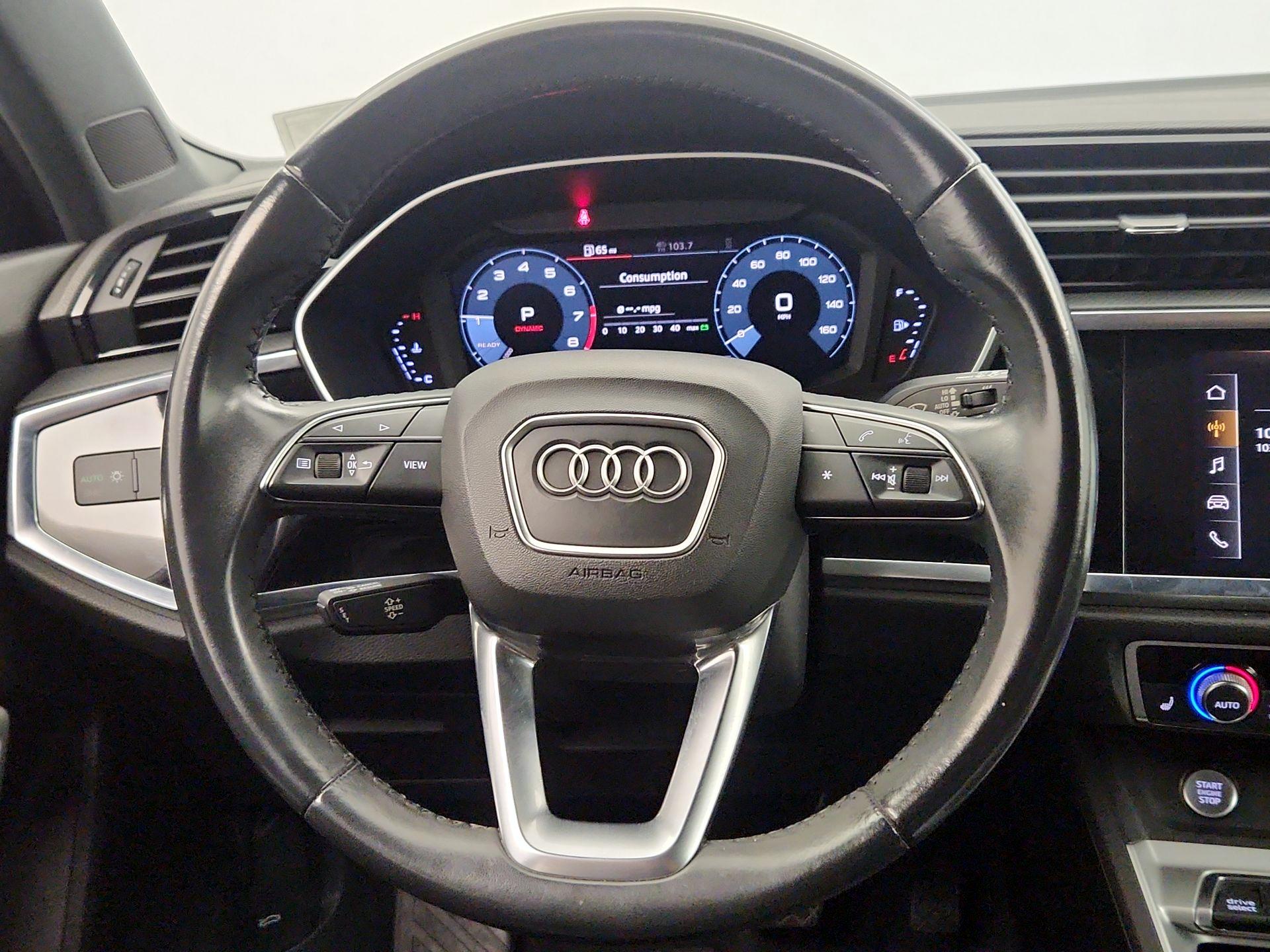 Thumbnail: 2020 Audi Q3 - 10