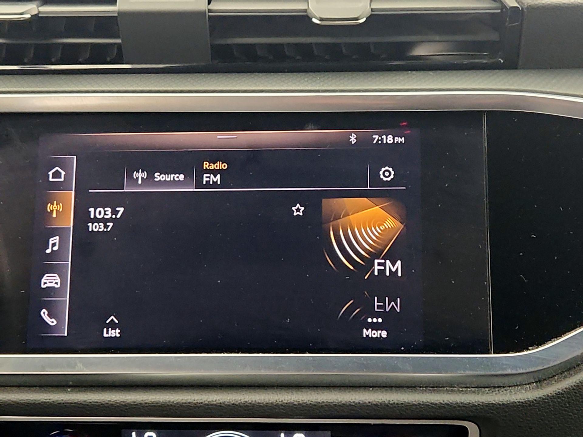 Thumbnail: 2020 Audi Q3 - 14