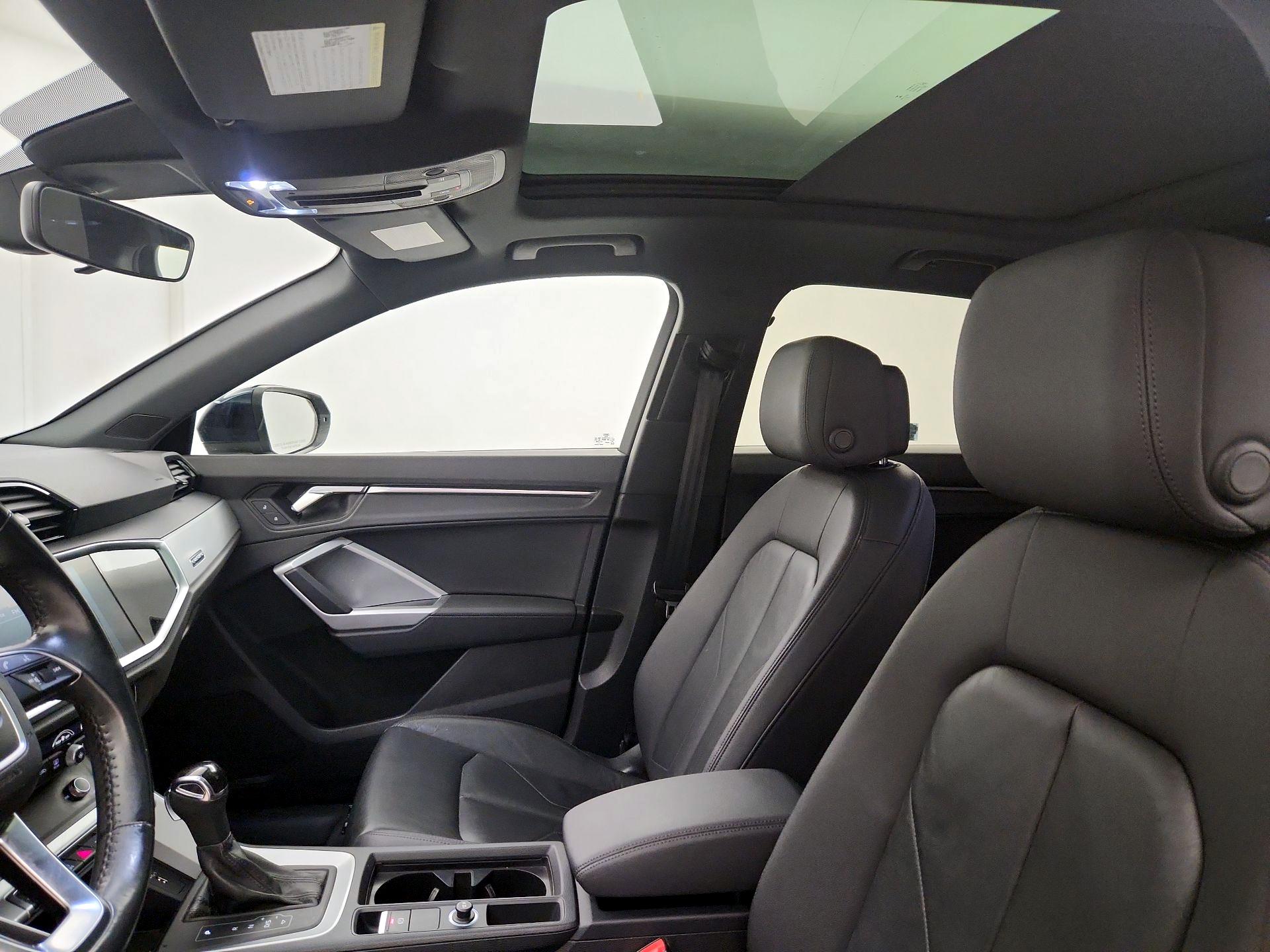 Thumbnail: 2020 Audi Q3 - 18