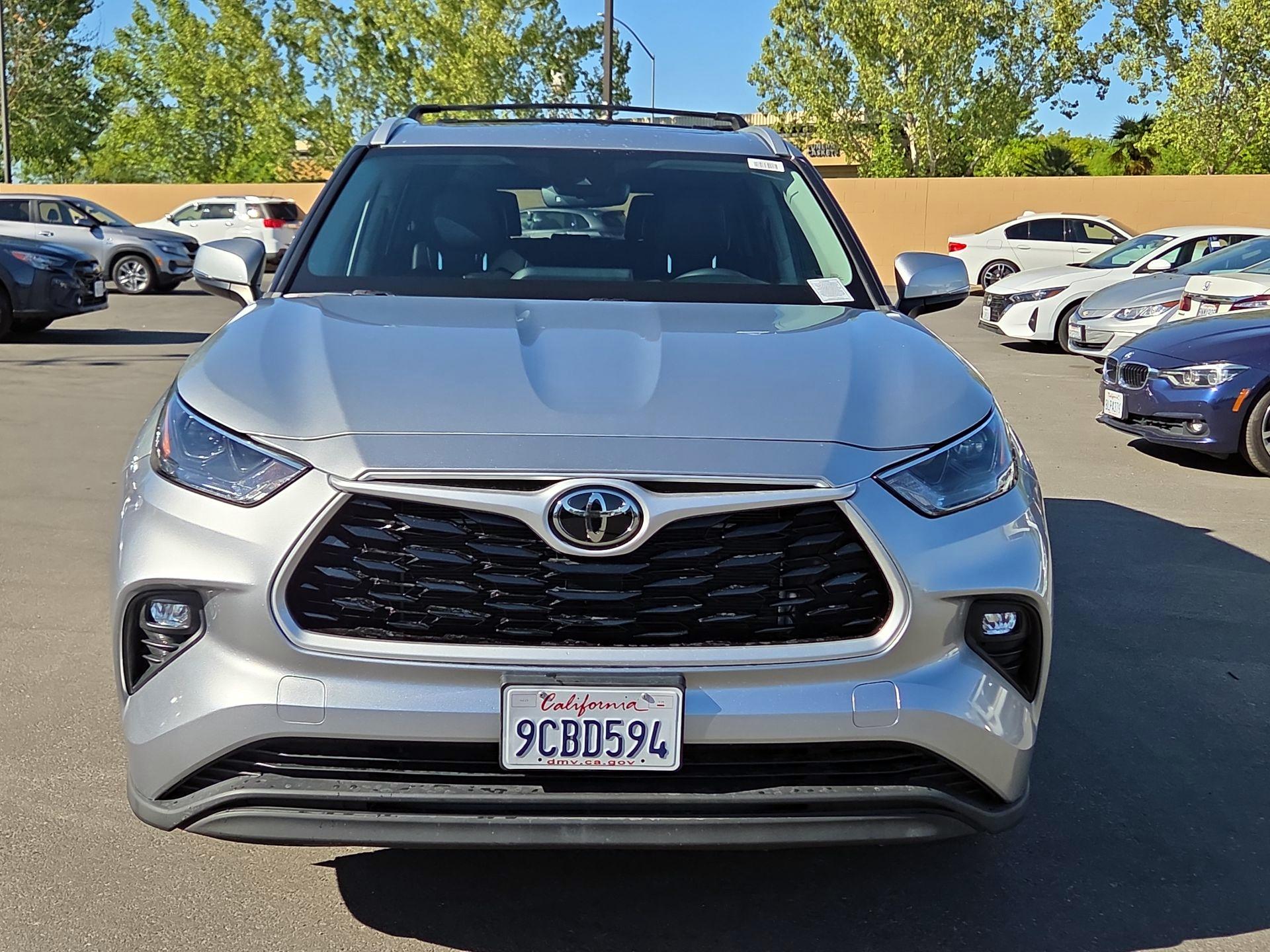 Thumbnail: 2022 Toyota Highlander - 2