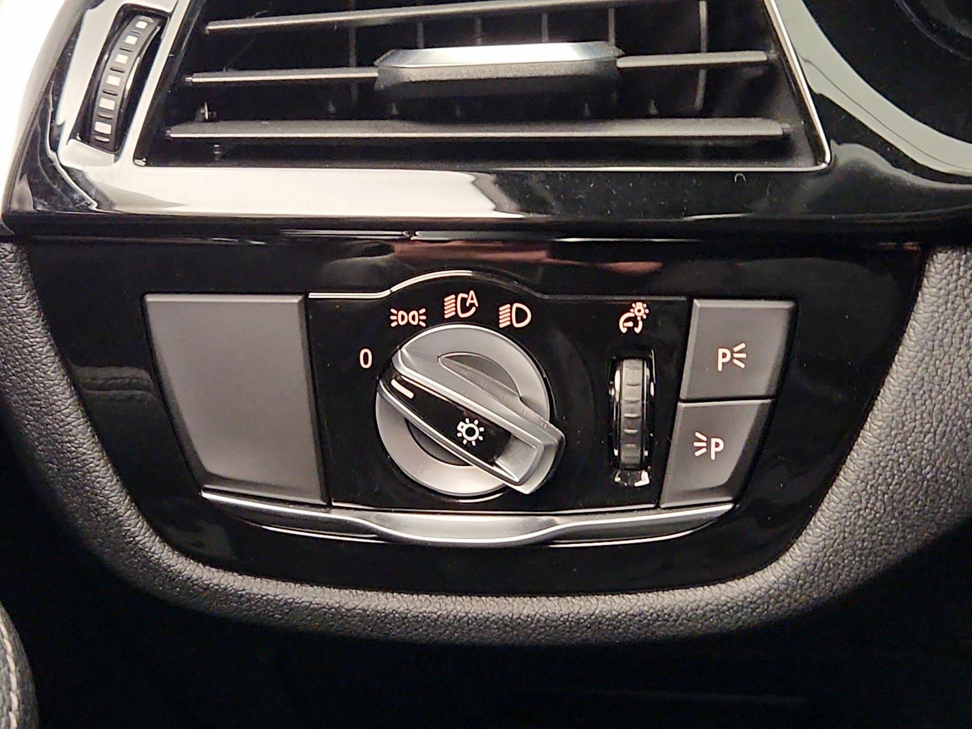 Thumbnail: 2020 BMW 5 Series - 13