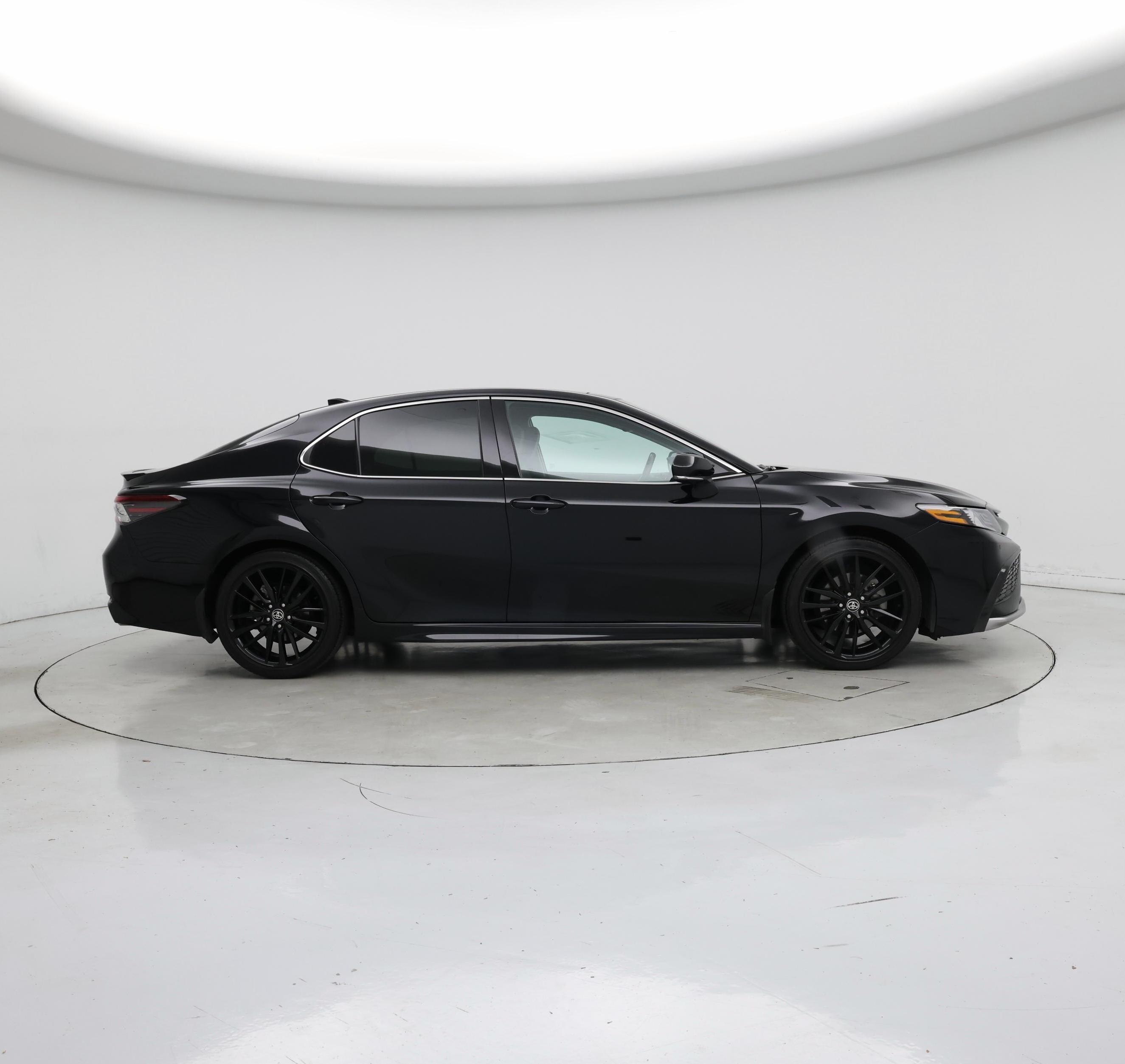 Thumbnail: 2022 Toyota Camry - 7