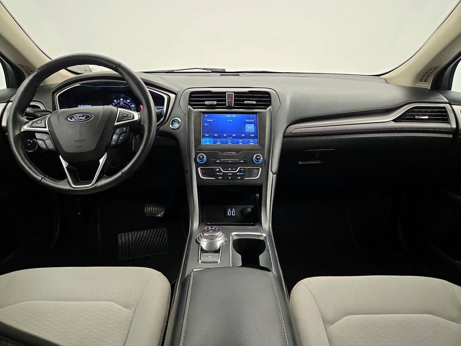 Thumbnail: 2020 Ford Fusion - 9