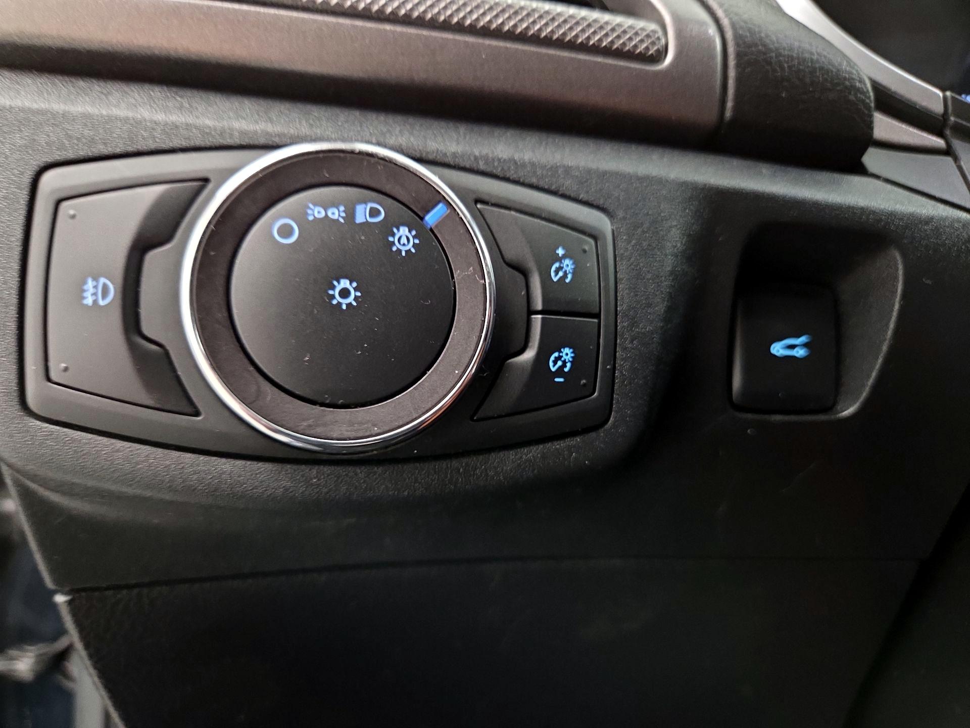 Thumbnail: 2020 Ford Fusion - 13