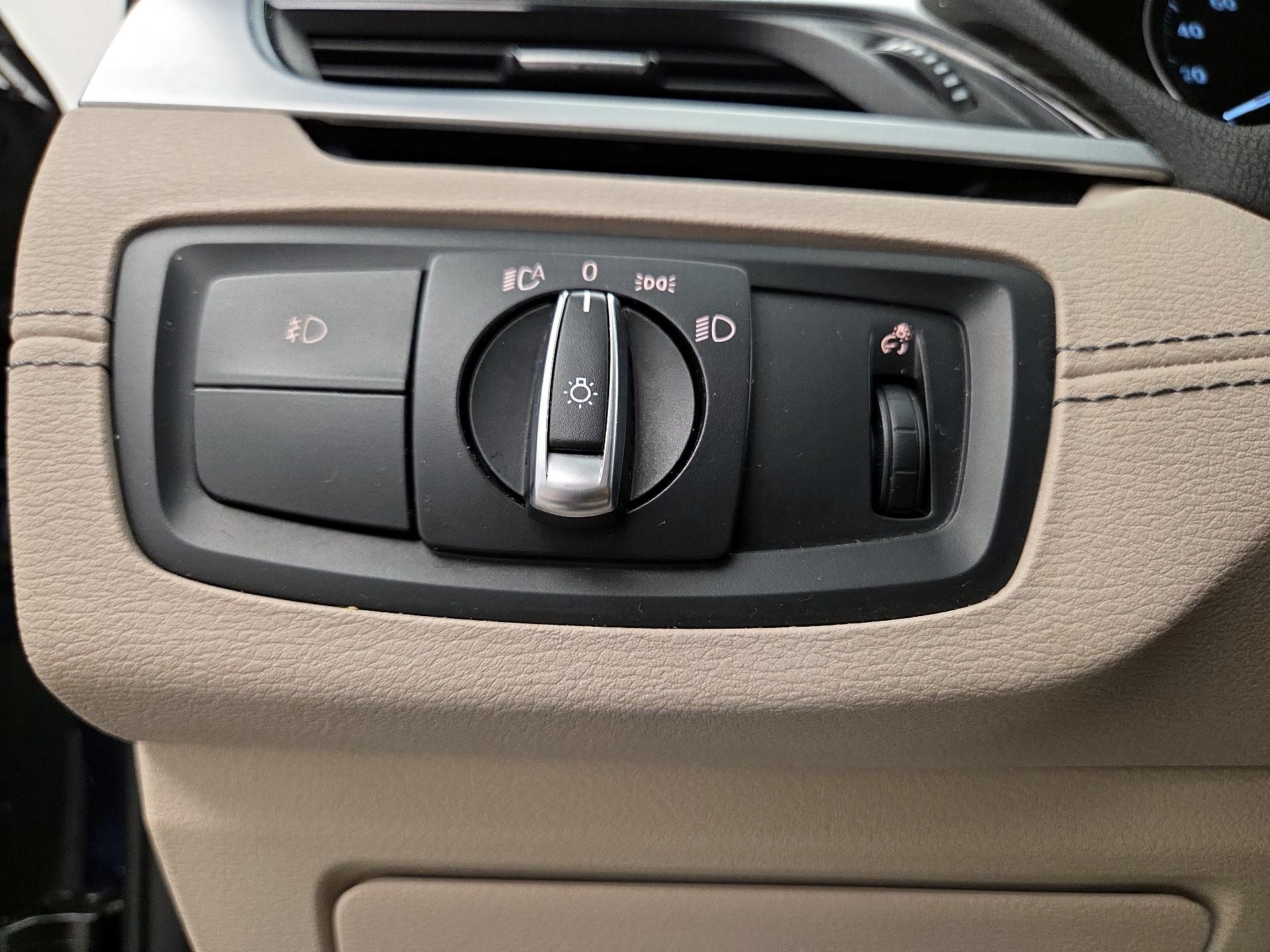 Thumbnail: 2020 BMW X1 - 13