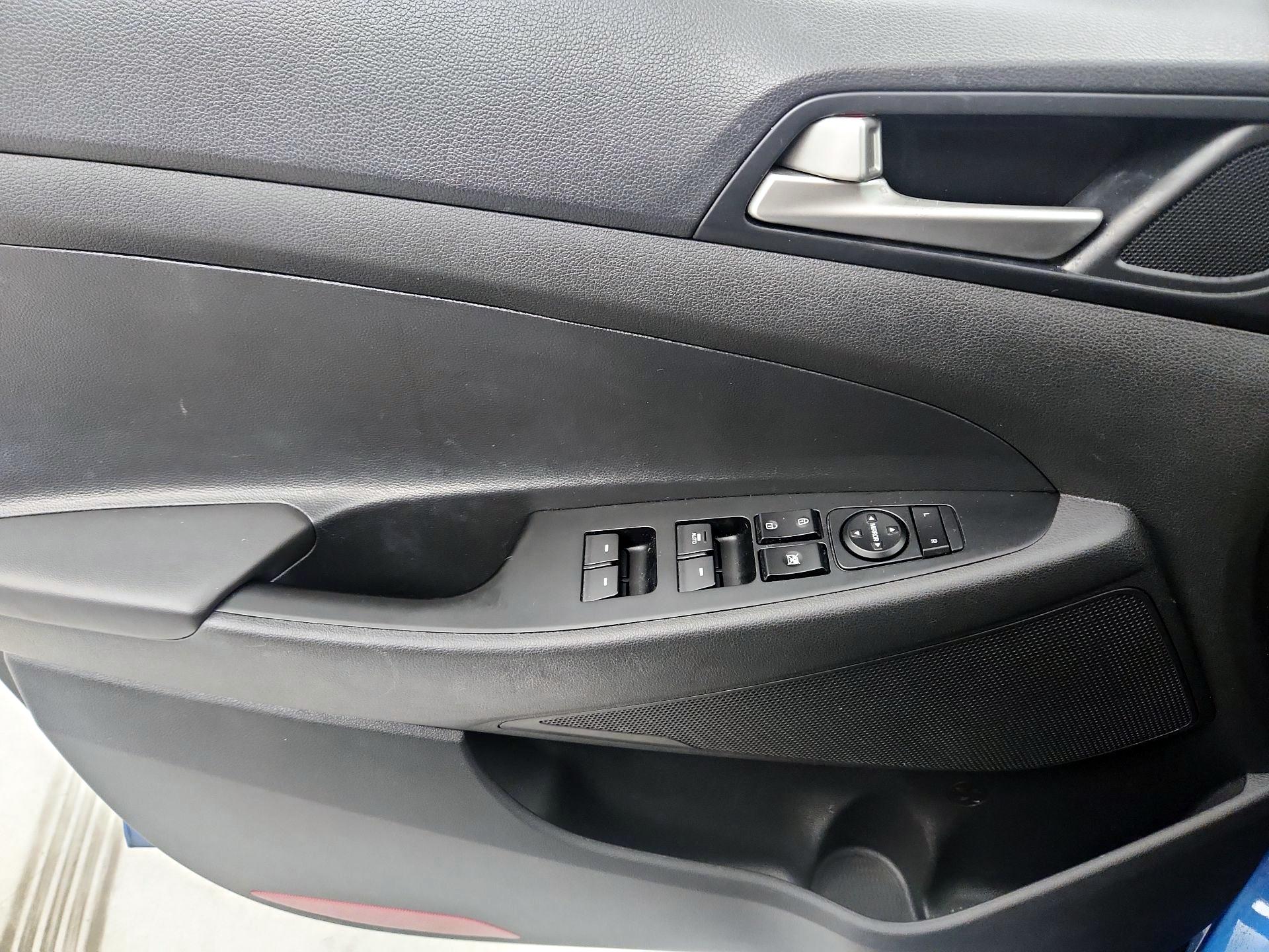 Thumbnail: 2020 Hyundai Tucson - 12