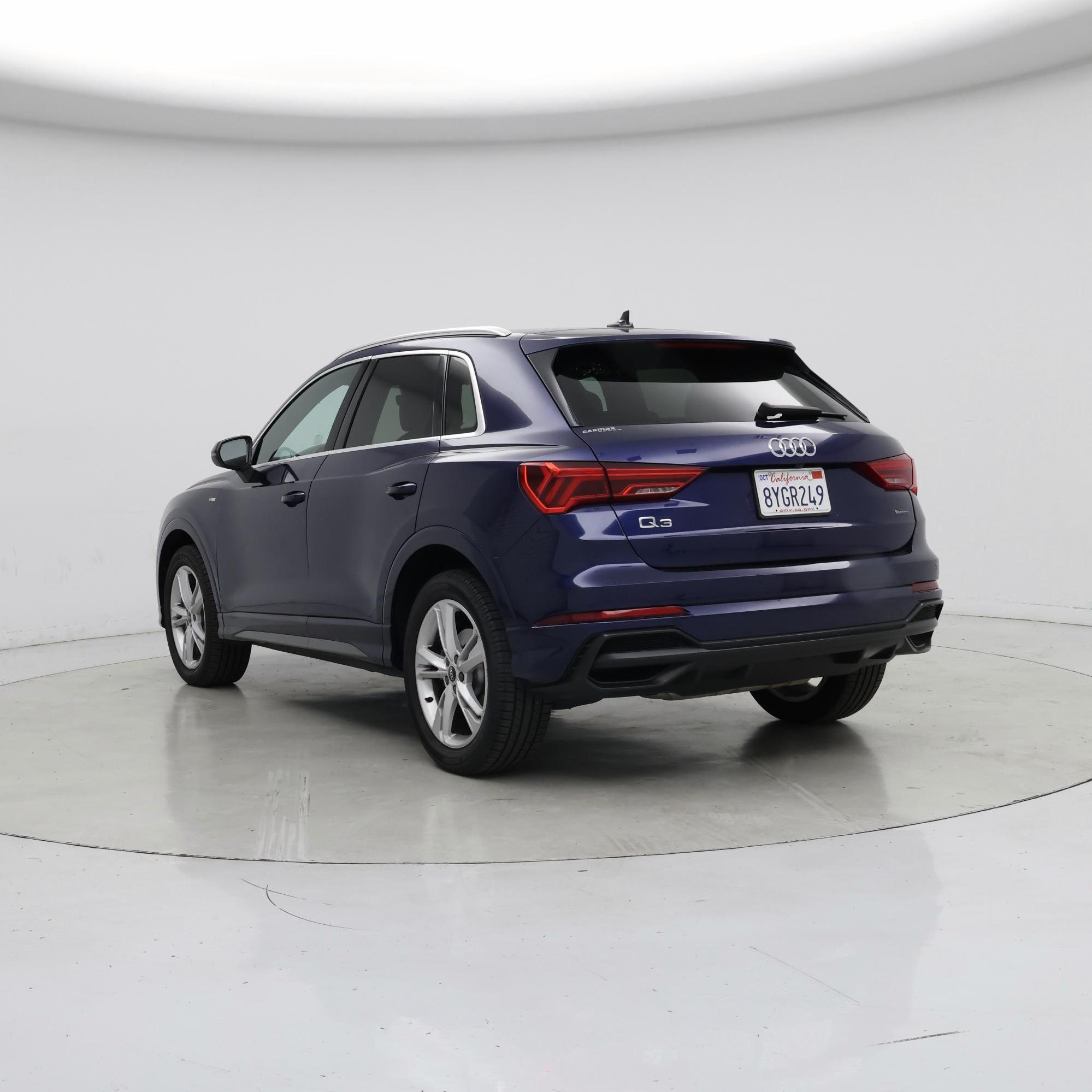 Thumbnail: 2022 Audi Q3 - 2