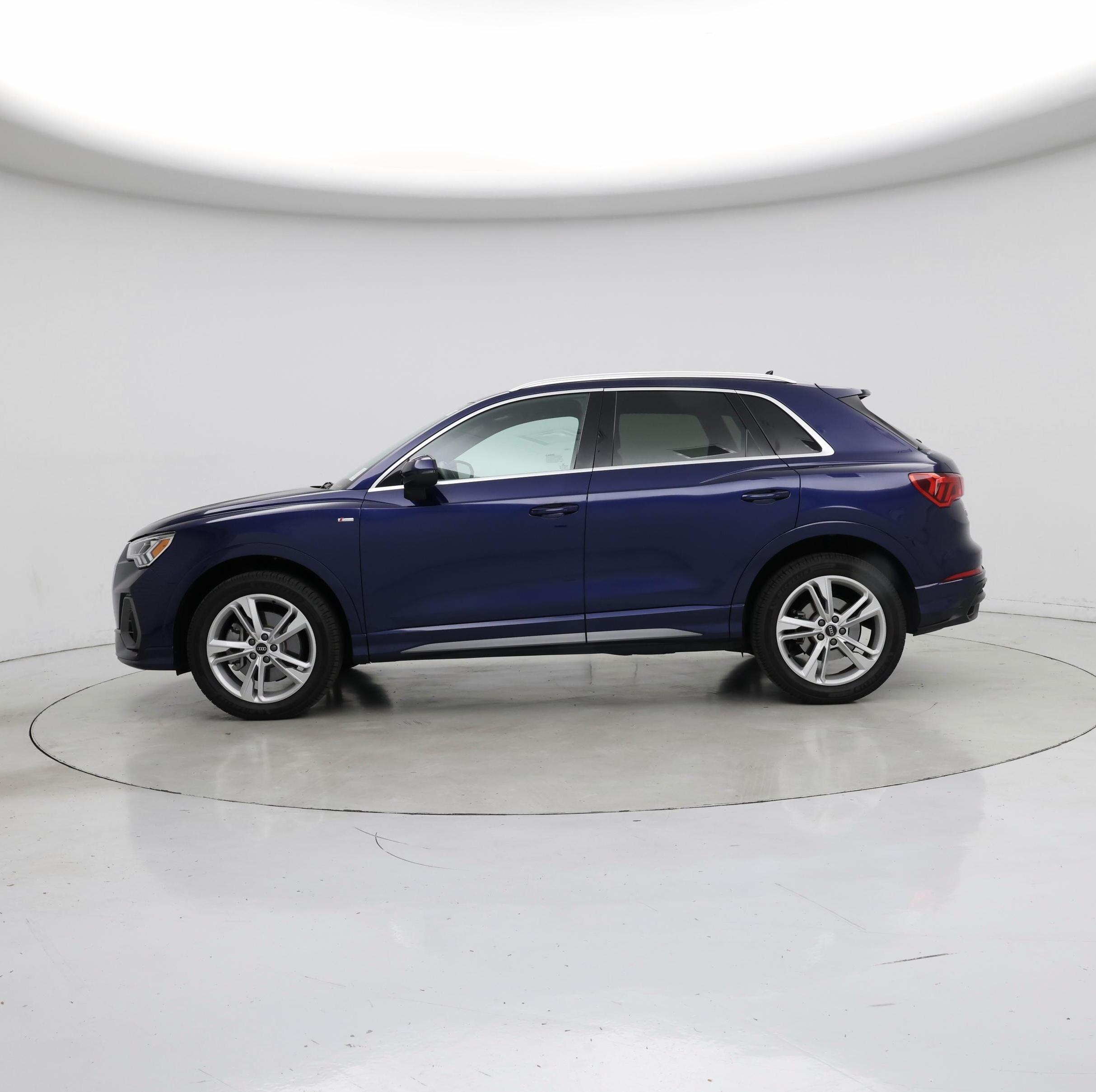 Thumbnail: 2022 Audi Q3 - 3