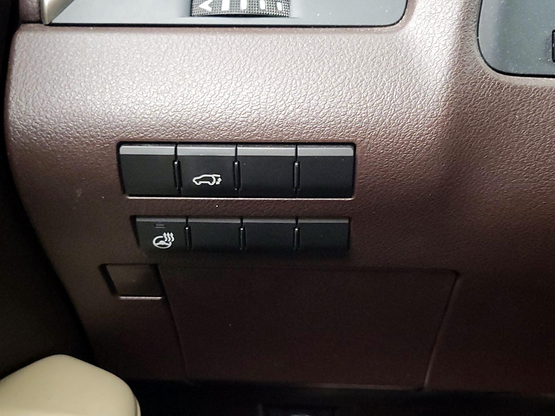 Thumbnail: 2016 Lexus RX - 13