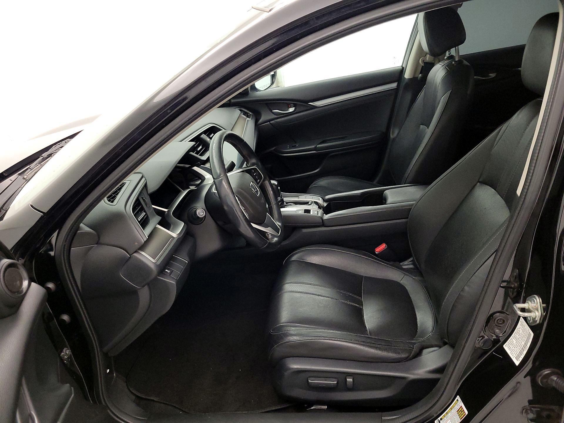 Thumbnail: 2016 Honda Civic - 11