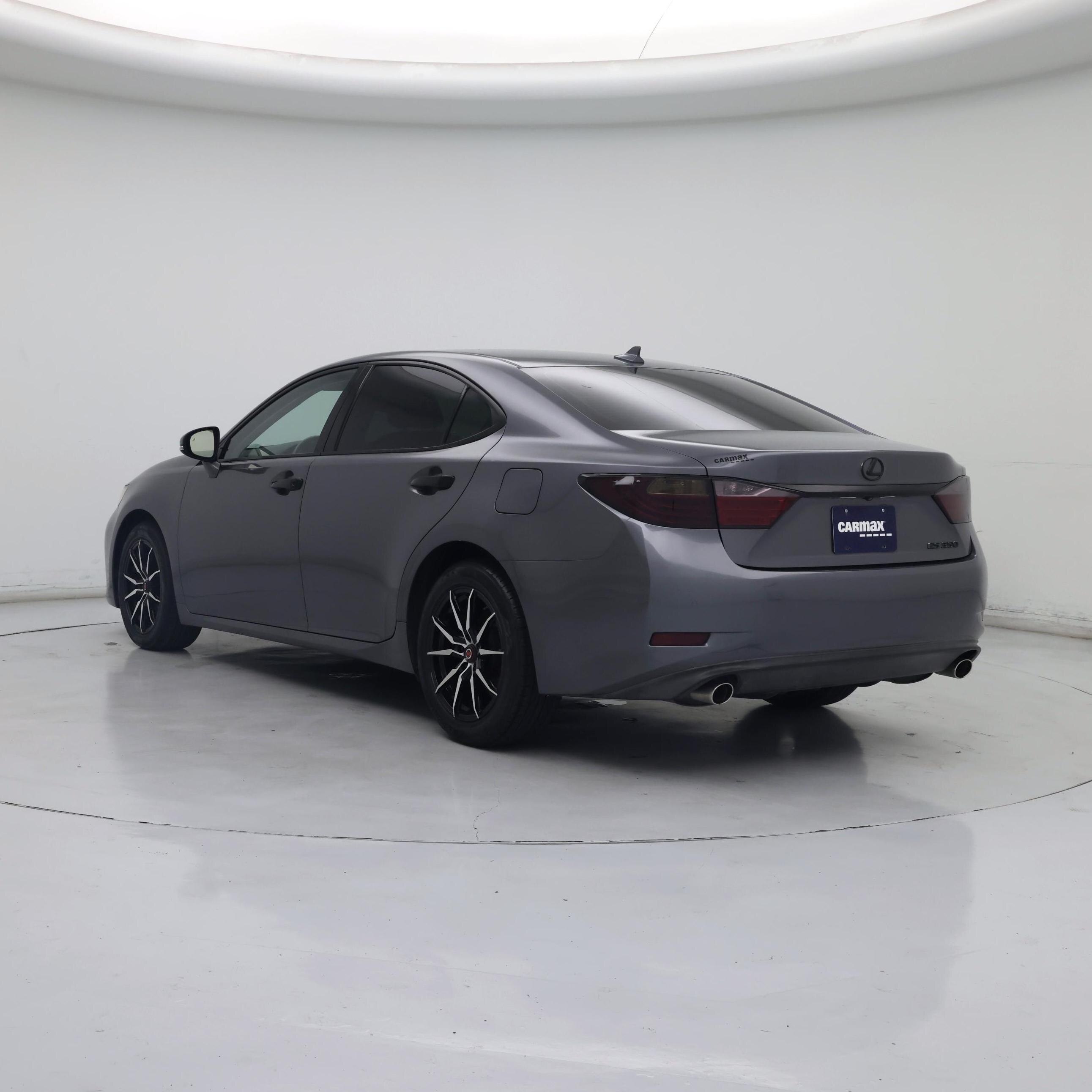 Thumbnail: 2014 Lexus ES - 2