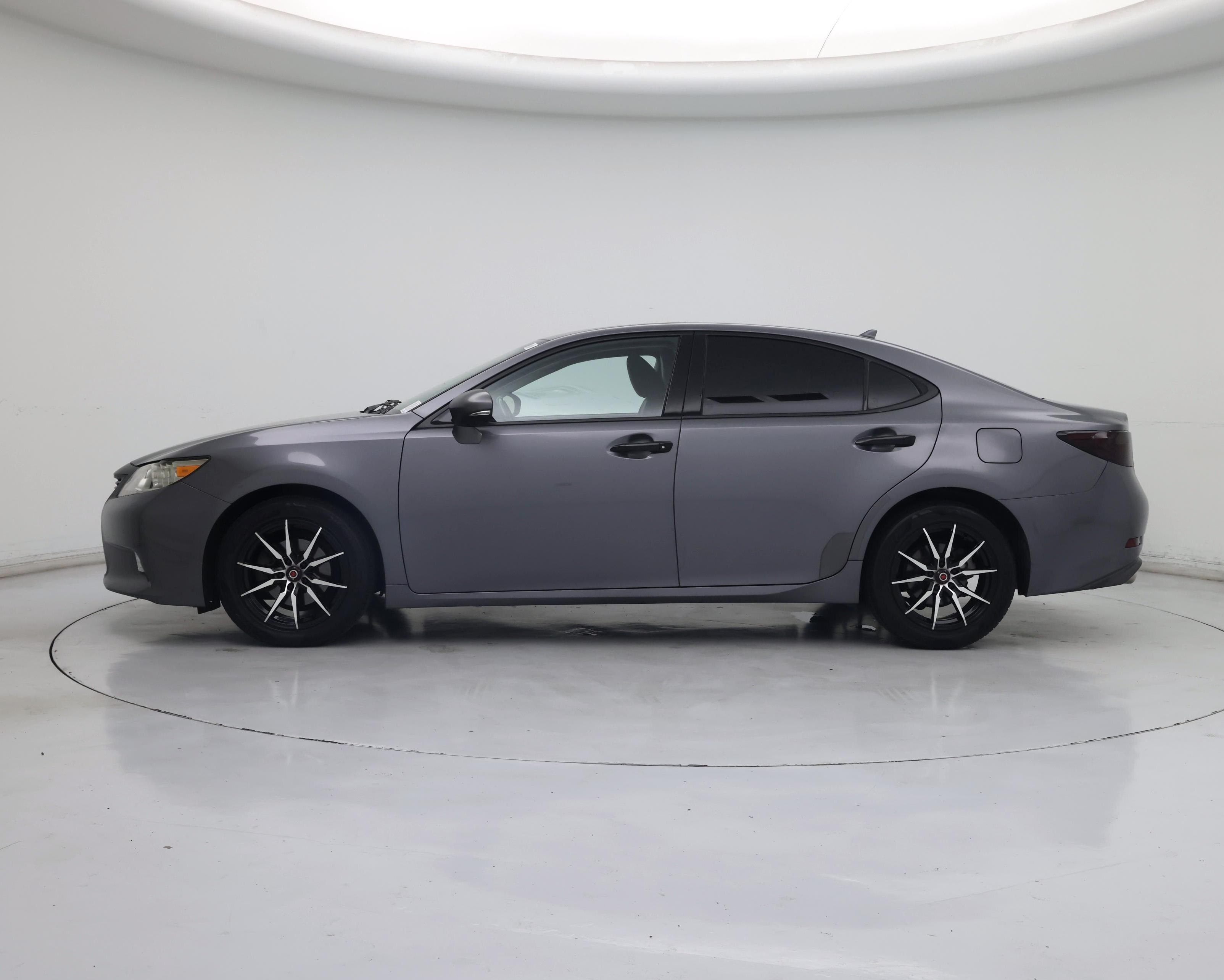 Thumbnail: 2014 Lexus ES - 3