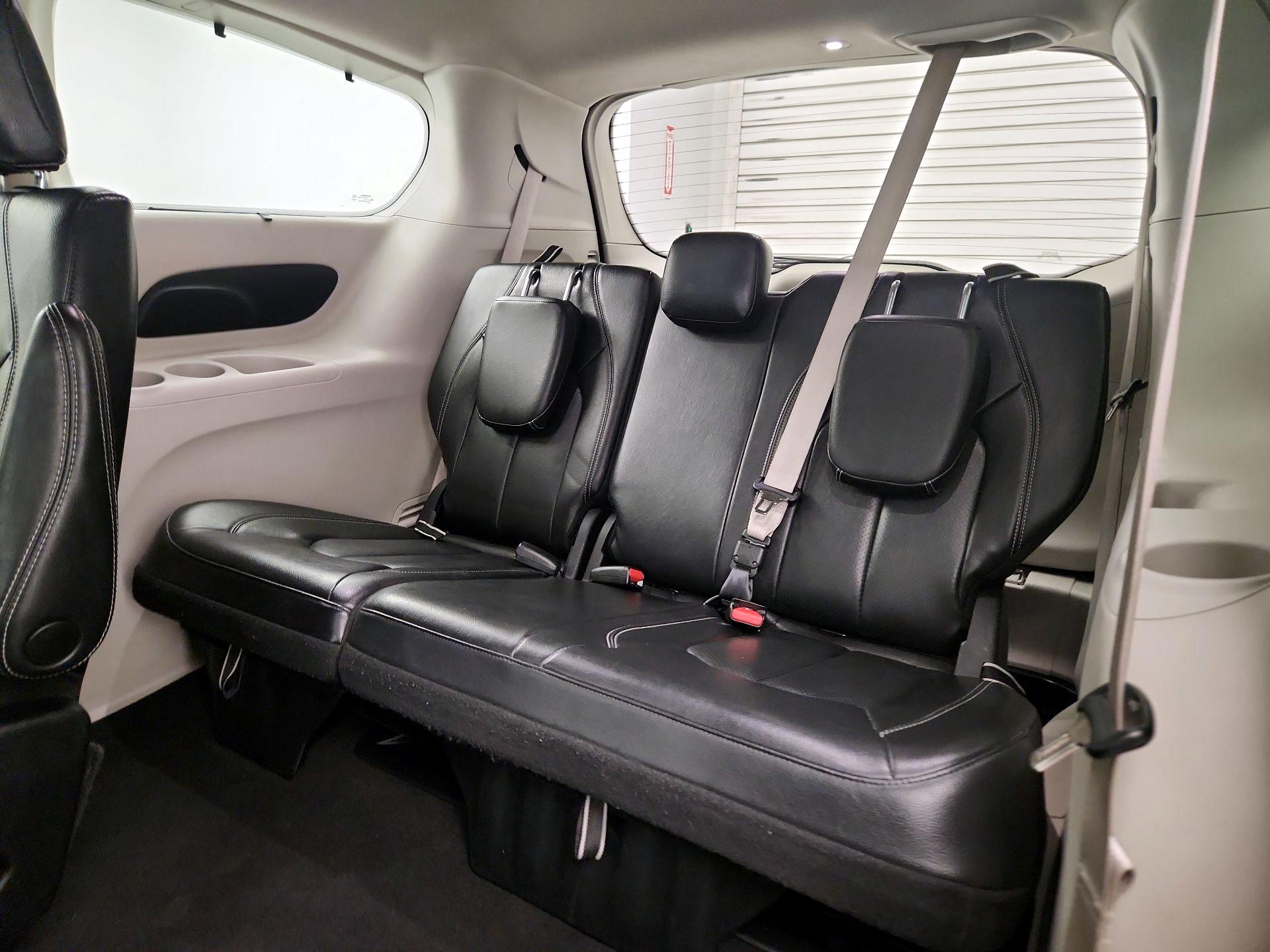 Thumbnail: 2022 Chrysler Pacifica - 20