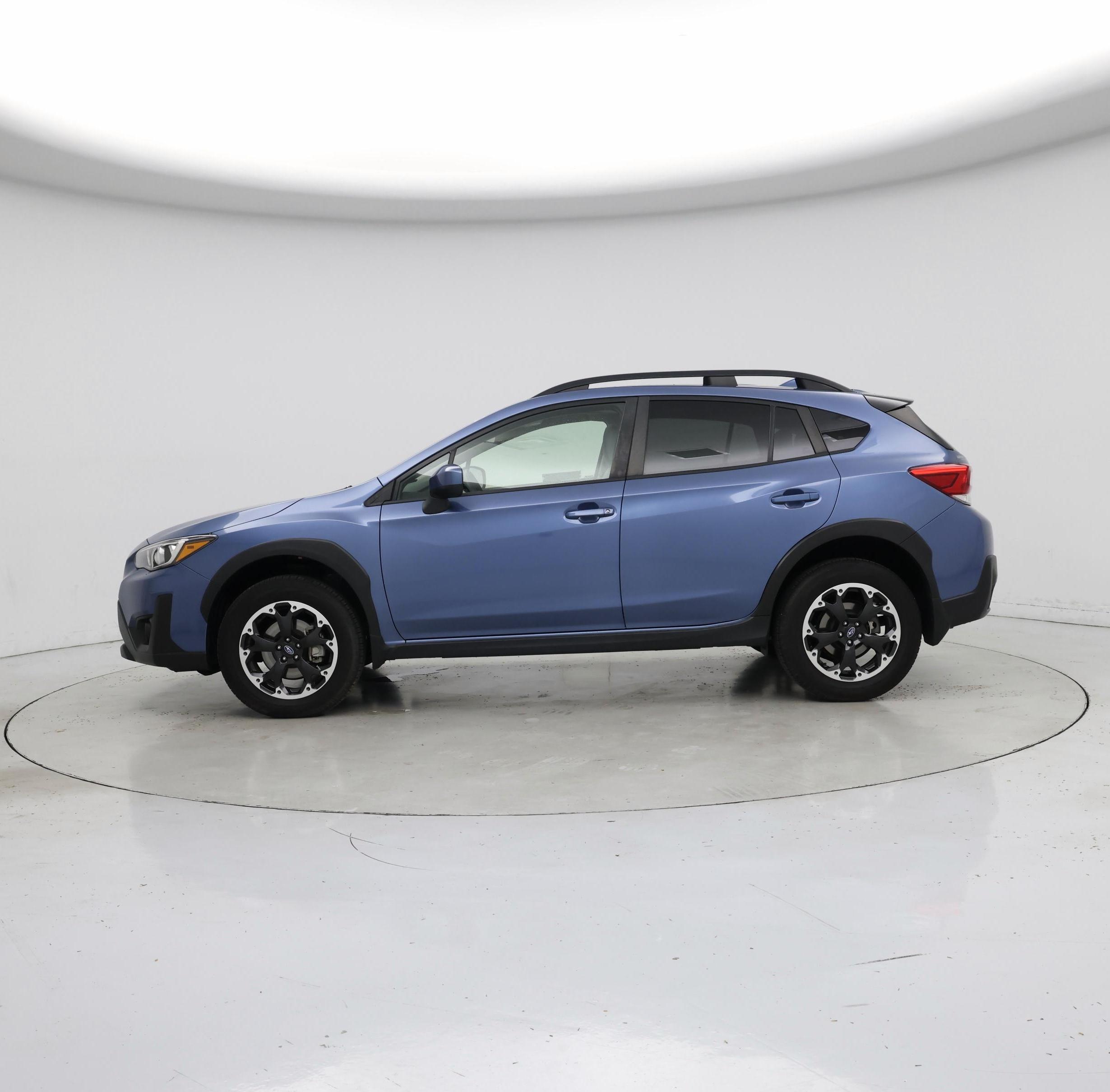 Thumbnail: 2021 Subaru Crosstrek - 3