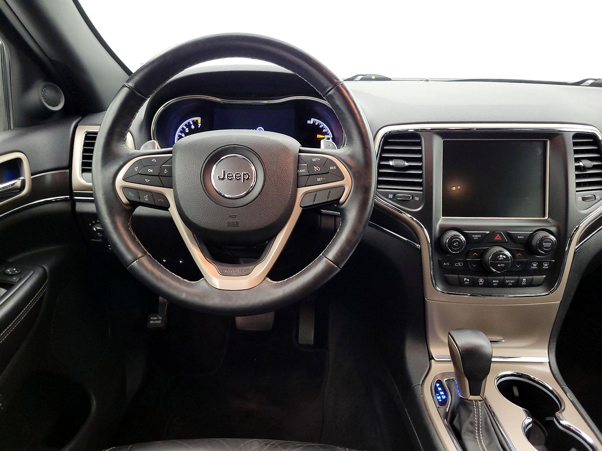 Thumbnail: 2017 Jeep Grand Cherokee - 10