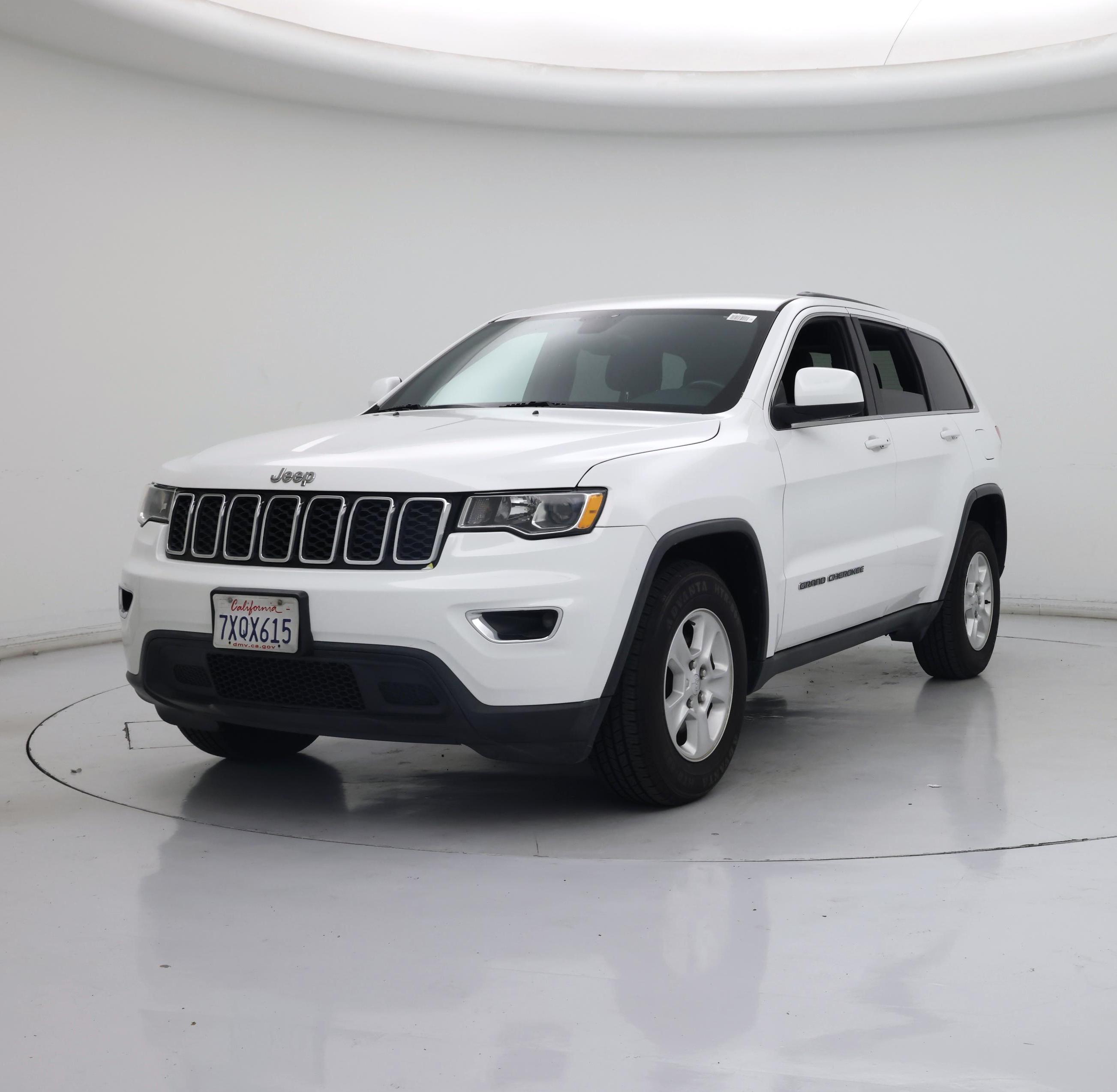 Thumbnail: 2017 Jeep Grand Cherokee - 4