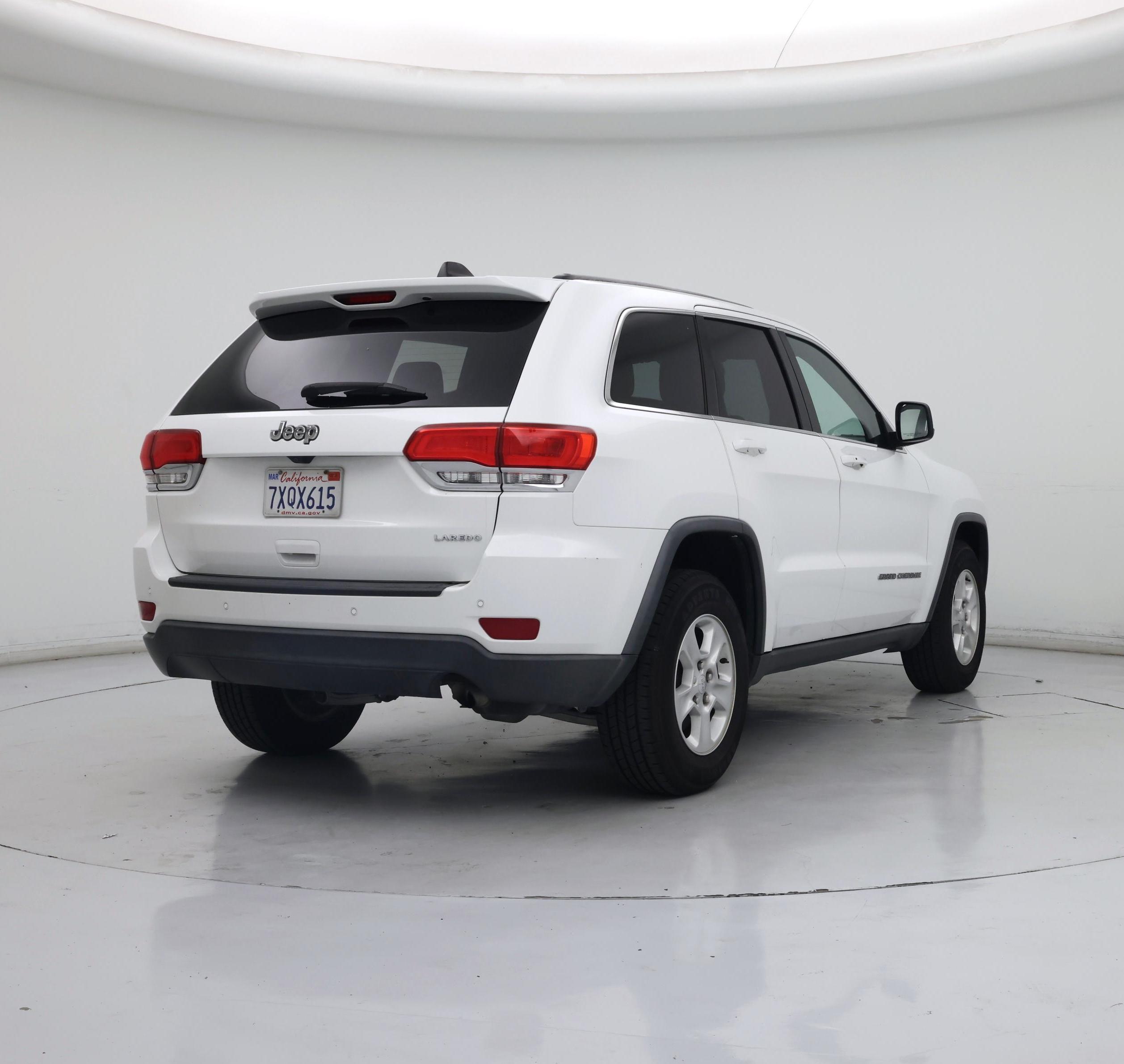 Thumbnail: 2017 Jeep Grand Cherokee - 8