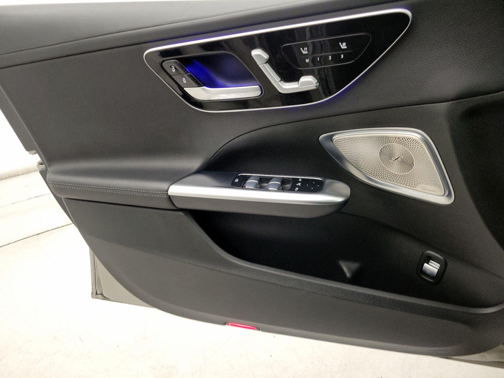 Thumbnail: 2023 Mercedes-Benz C-Class - 12