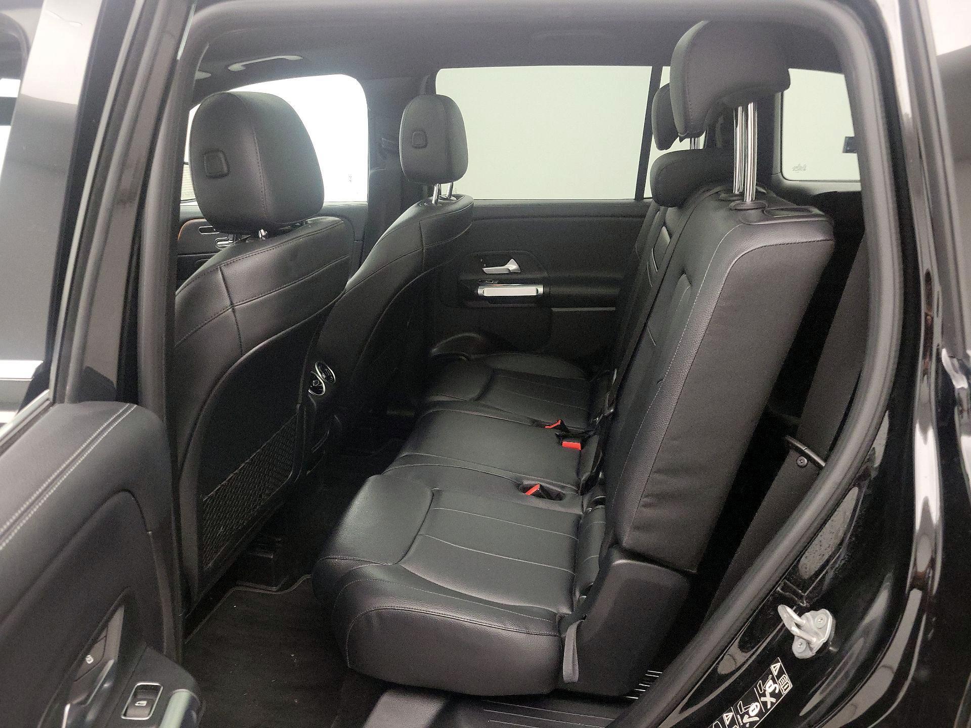 Thumbnail: 2021 Mercedes-Benz GLB - 19