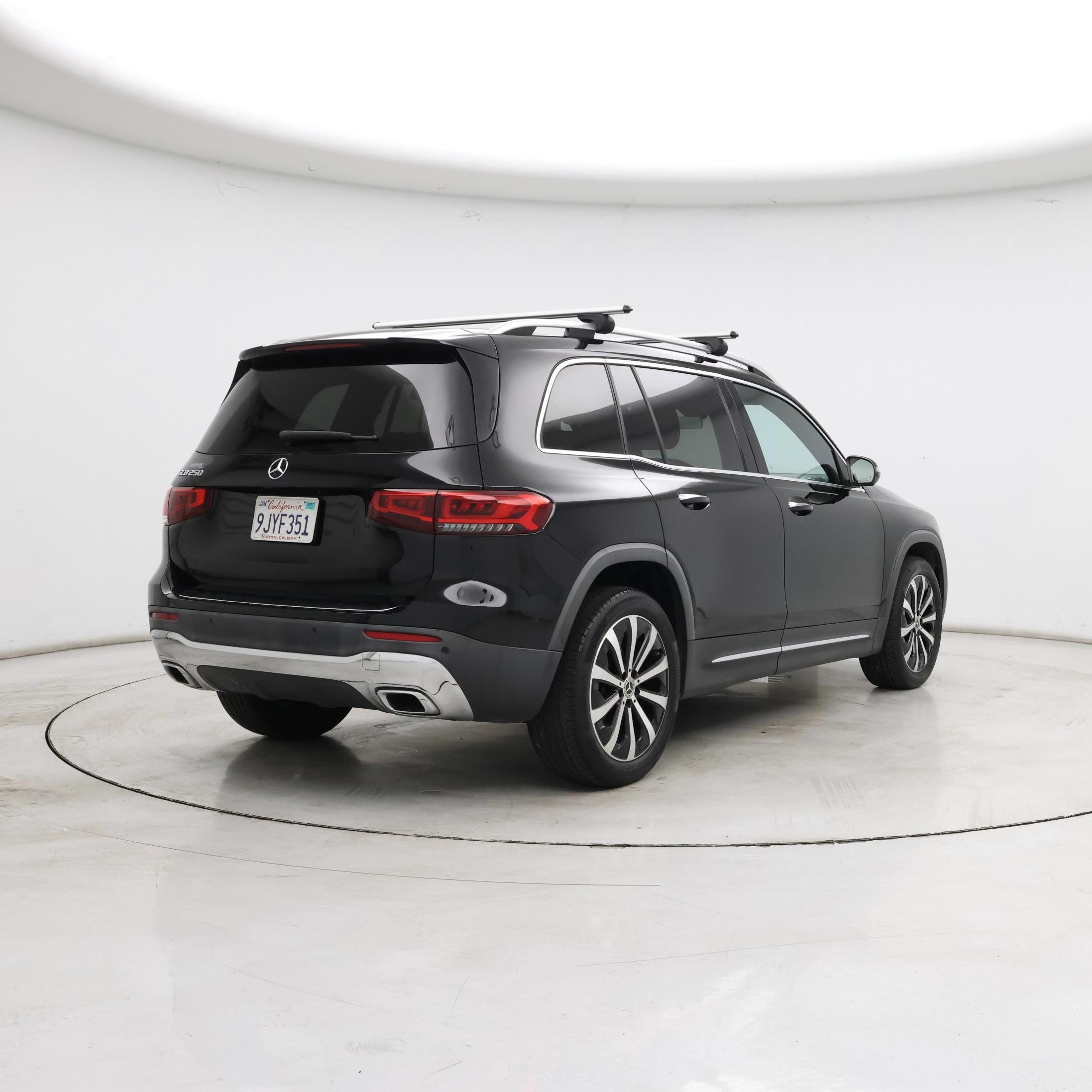 Thumbnail: 2021 Mercedes-Benz GLB - 8