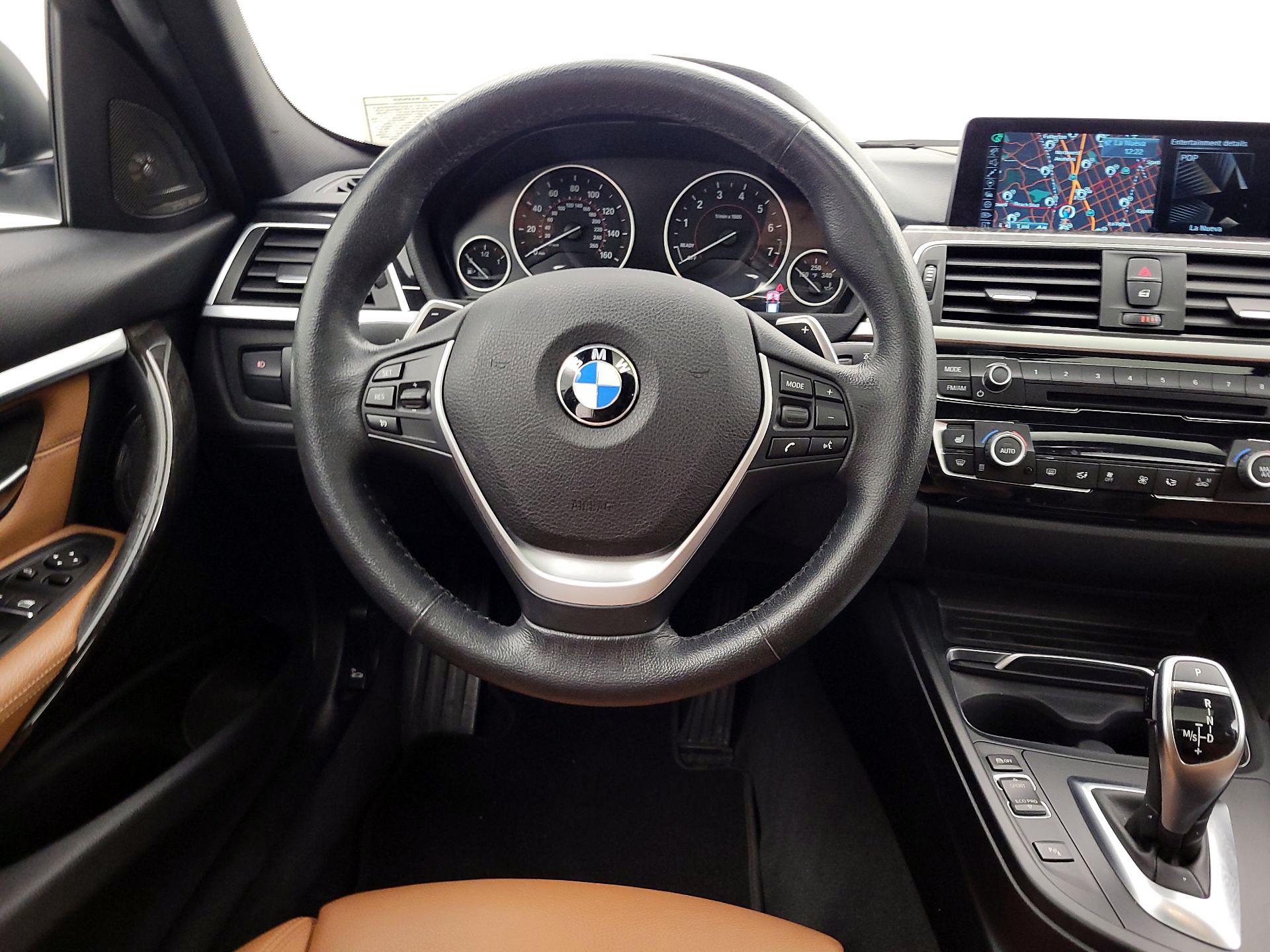 Thumbnail: 2016 BMW 3 Series - 10