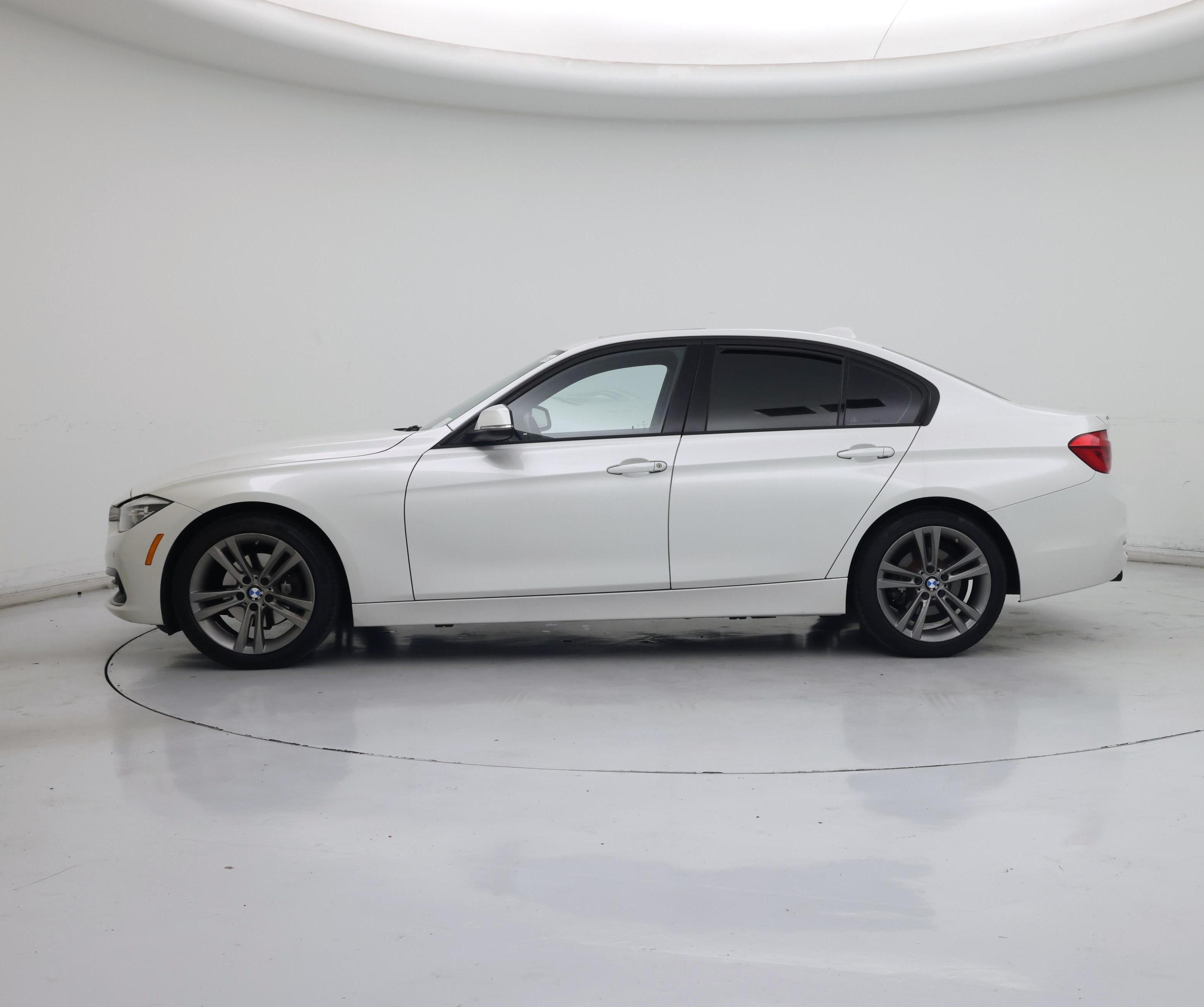 Thumbnail: 2016 BMW 3 Series - 3