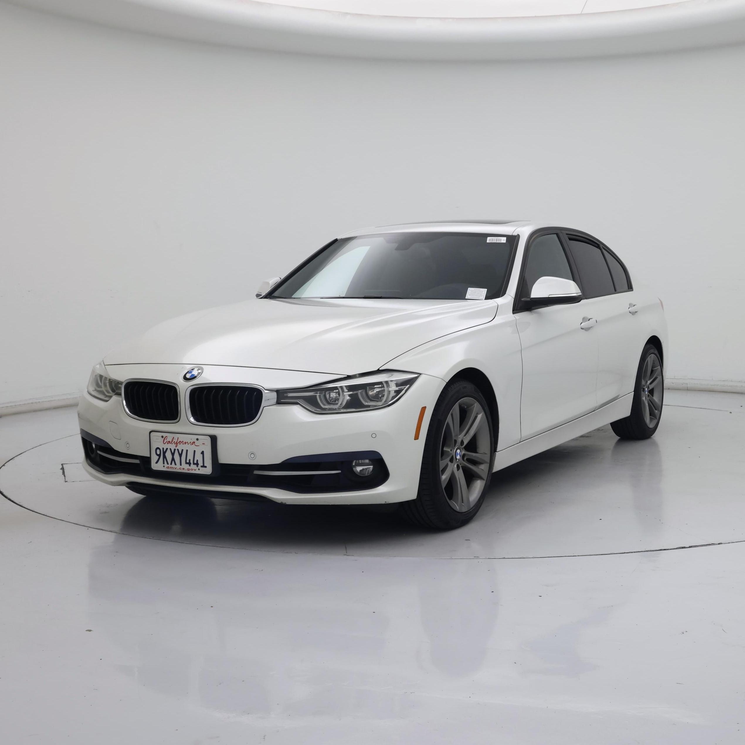 Thumbnail: 2016 BMW 3 Series - 4