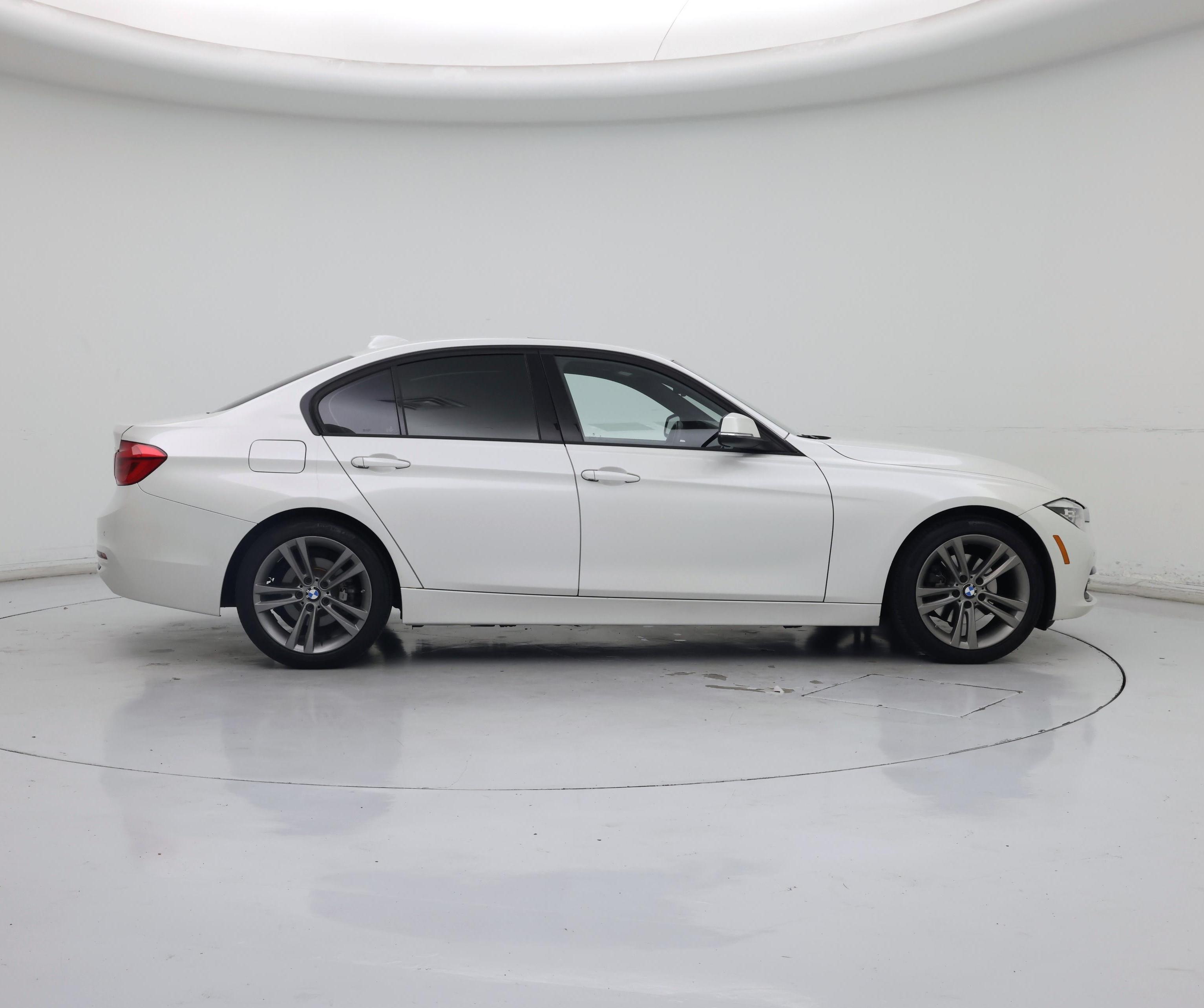 Thumbnail: 2016 BMW 3 Series - 7