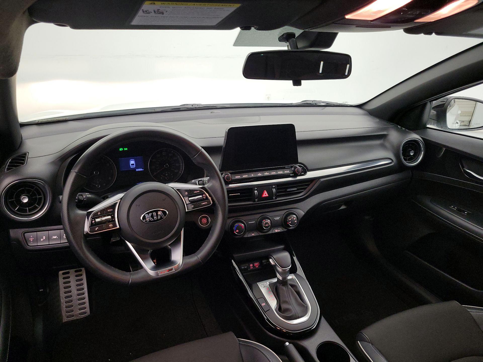 Thumbnail: 2021 Kia Forte - 9