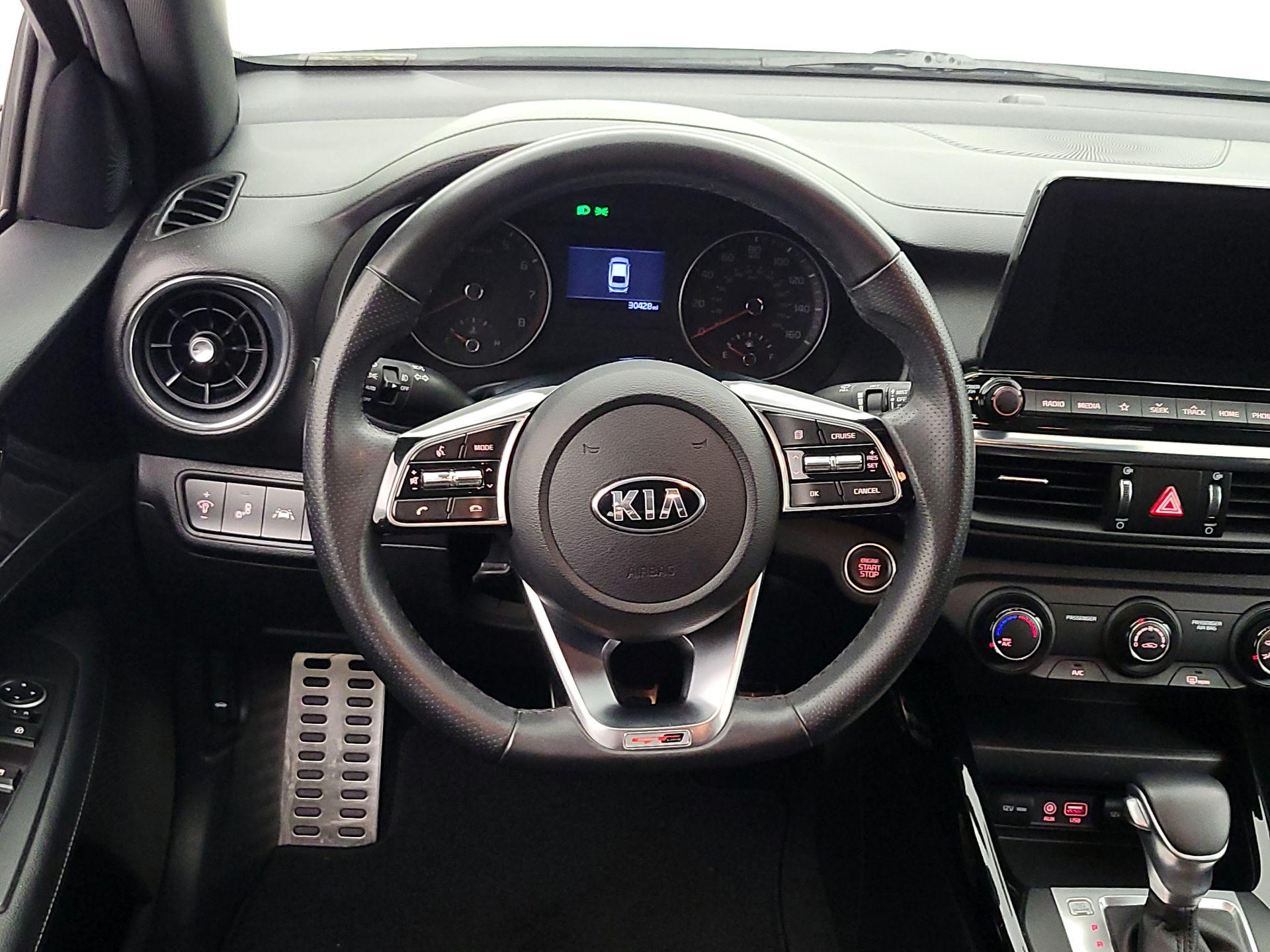 Thumbnail: 2021 Kia Forte - 10