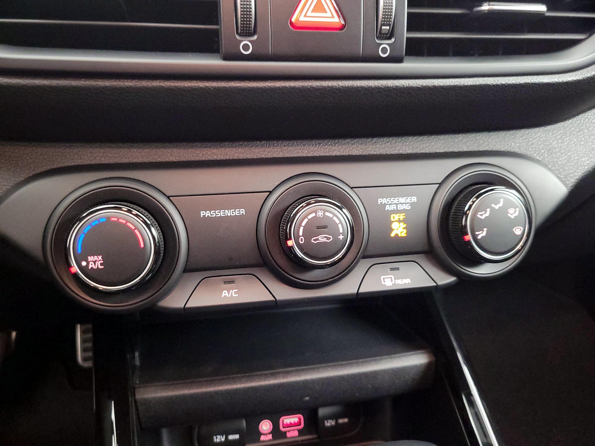 Thumbnail: 2021 Kia Forte - 16