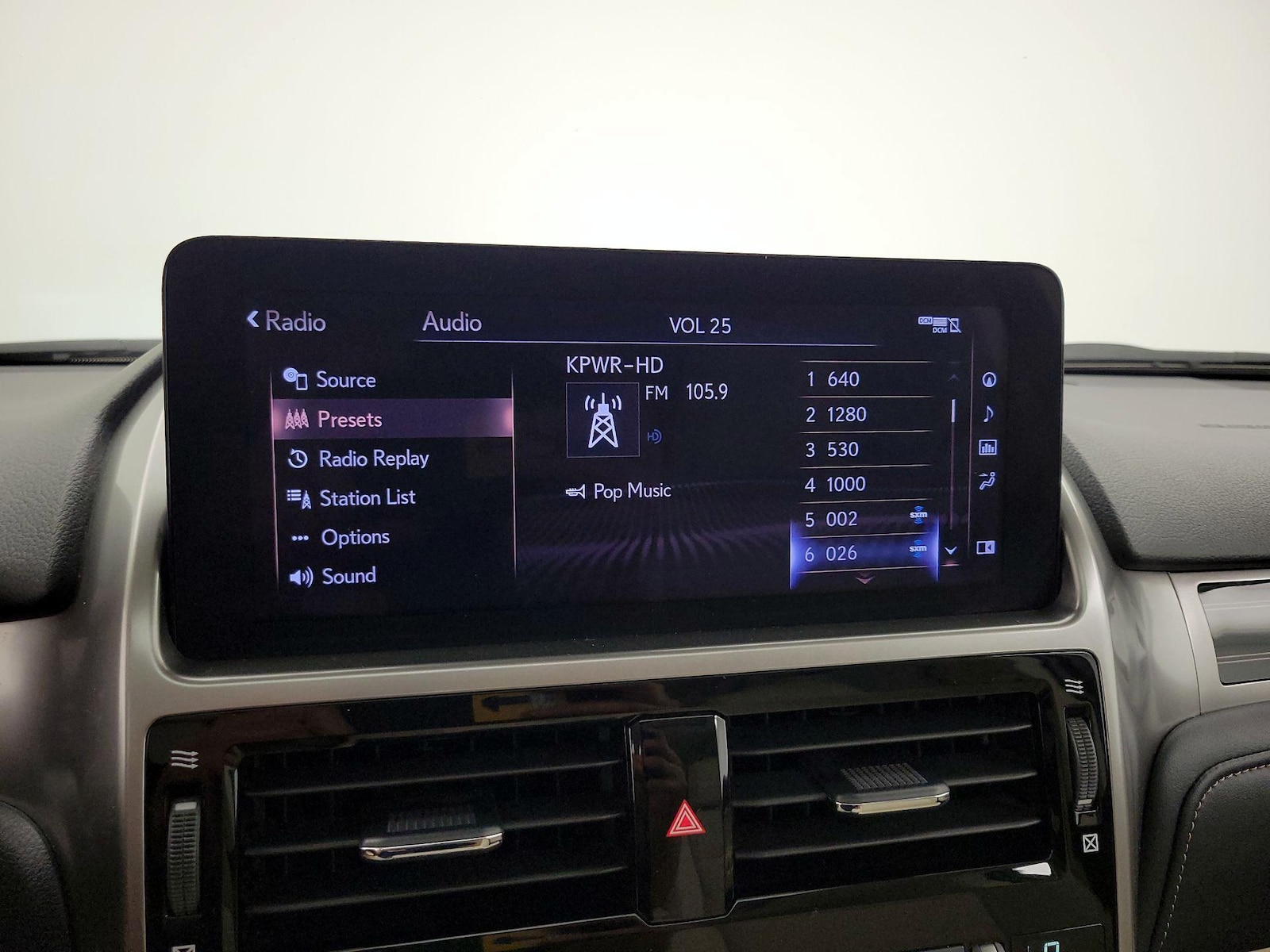 2022 Lexus GX PREMIUM - Photo 17