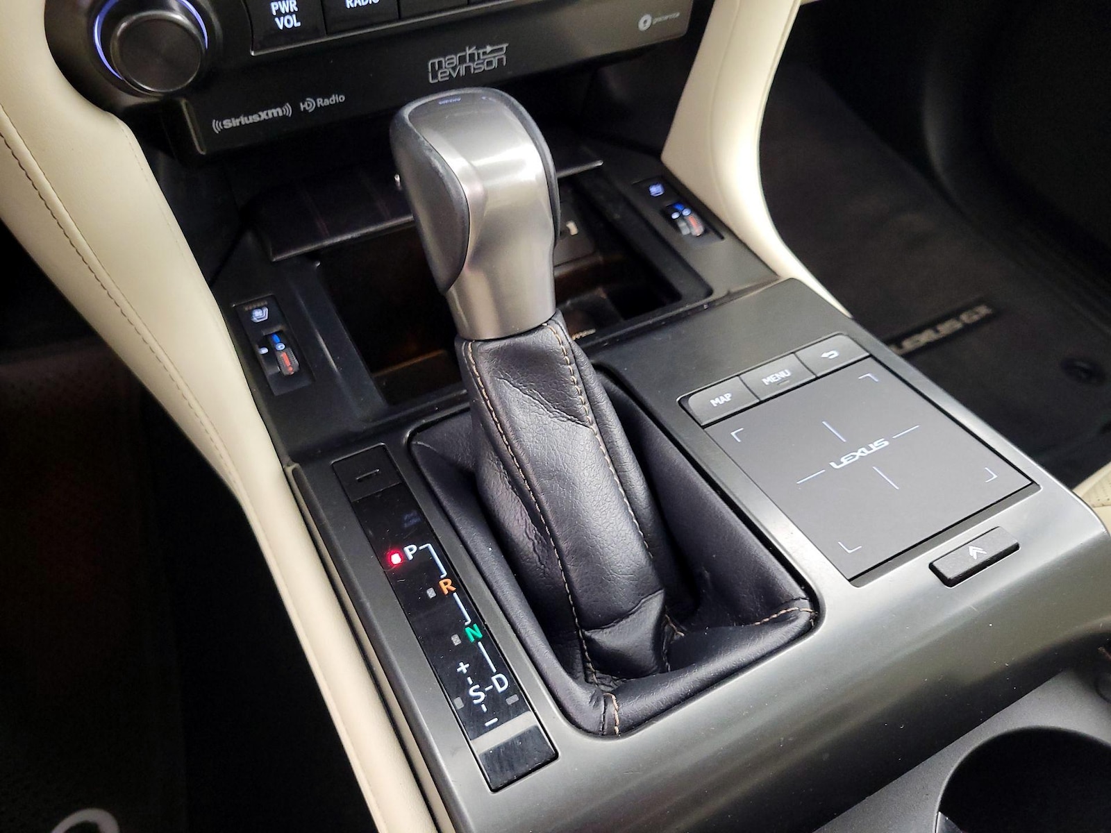 2022 Lexus GX PREMIUM - Photo 19