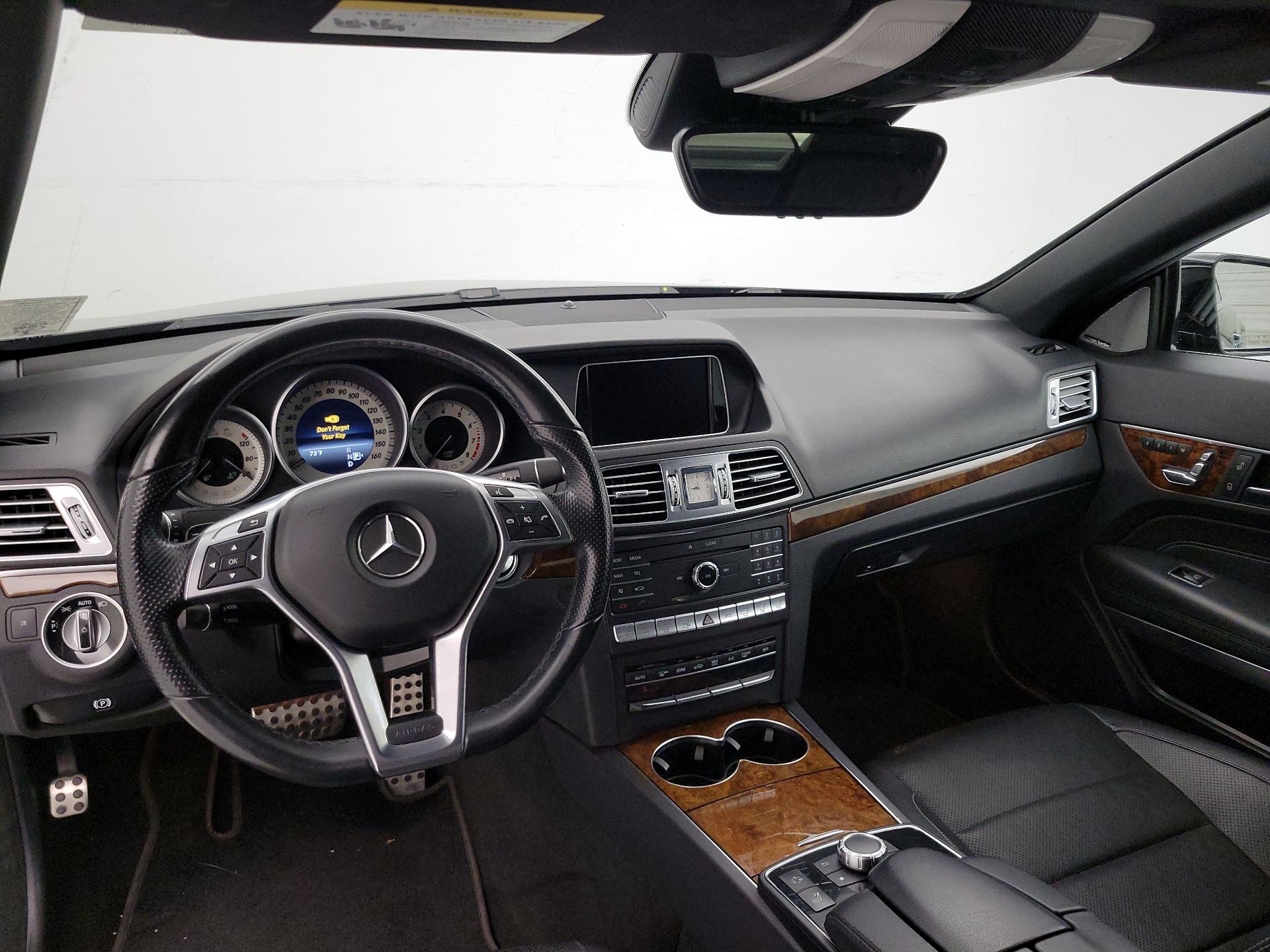 Thumbnail: 2017 Mercedes-Benz E-Class - 9
