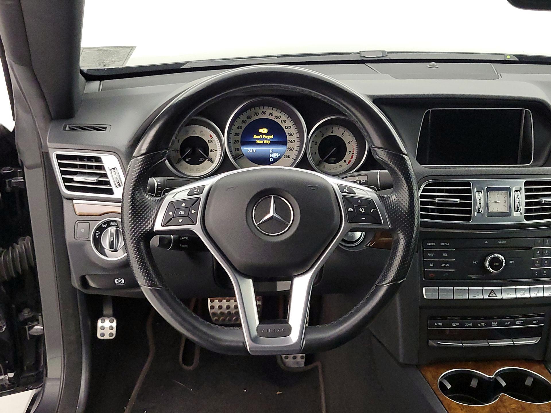Thumbnail: 2017 Mercedes-Benz E-Class - 10
