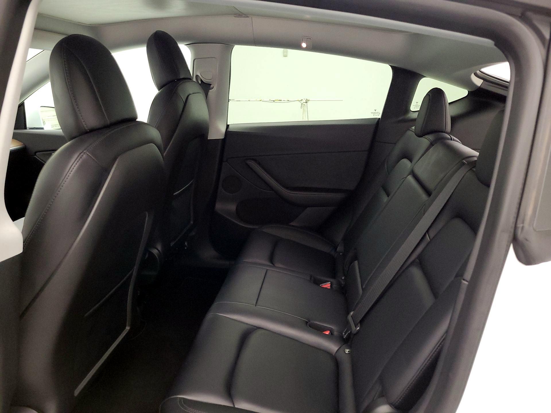 Thumbnail: 2021 Tesla Model Y - 18