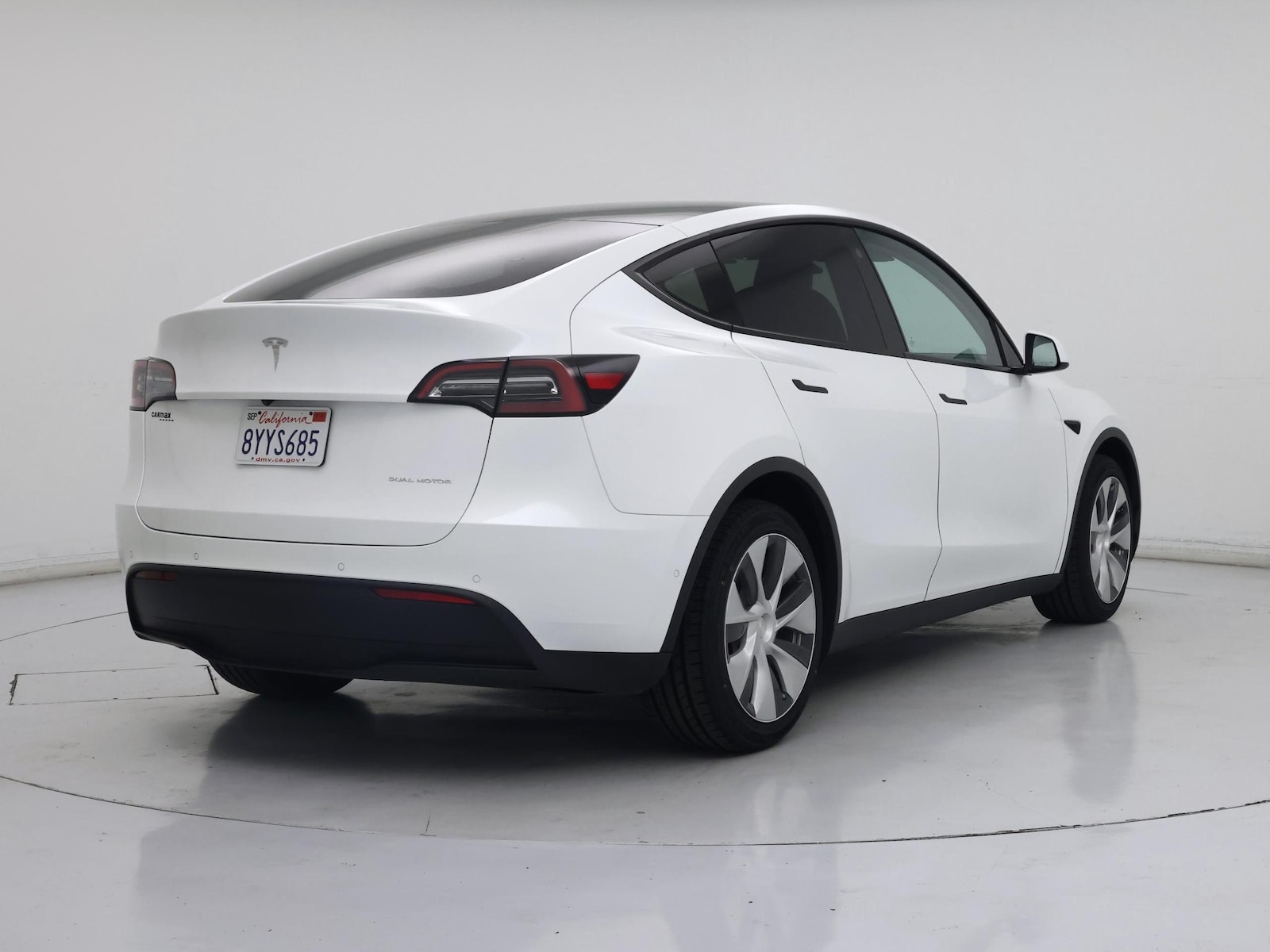 2021 Tesla Model Y Long Range - Photo 9