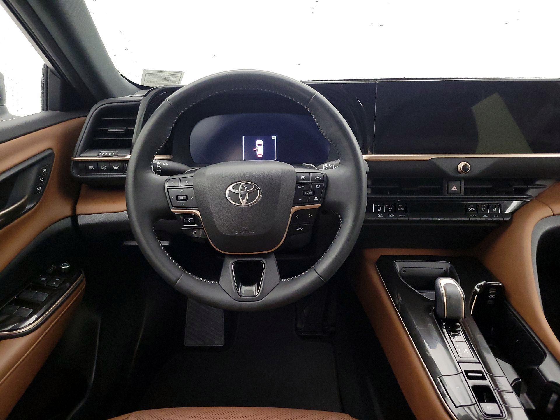 Thumbnail: 2025 Toyota Crown Signia - 10