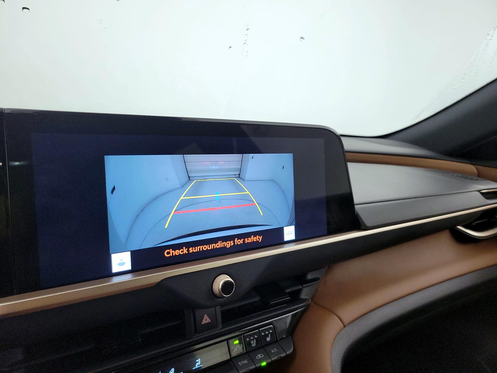 Thumbnail: 2025 Toyota Crown Signia - 14