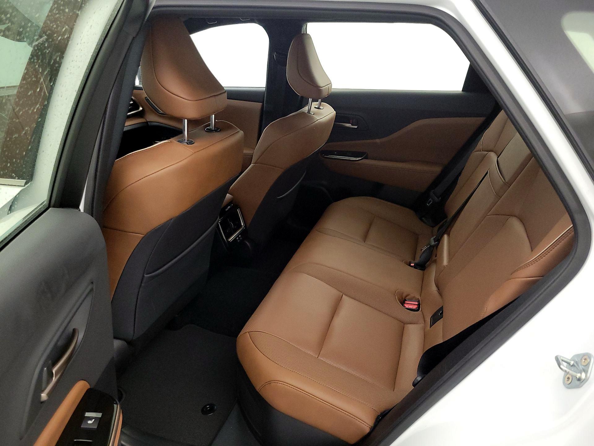 Thumbnail: 2025 Toyota Crown Signia - 18