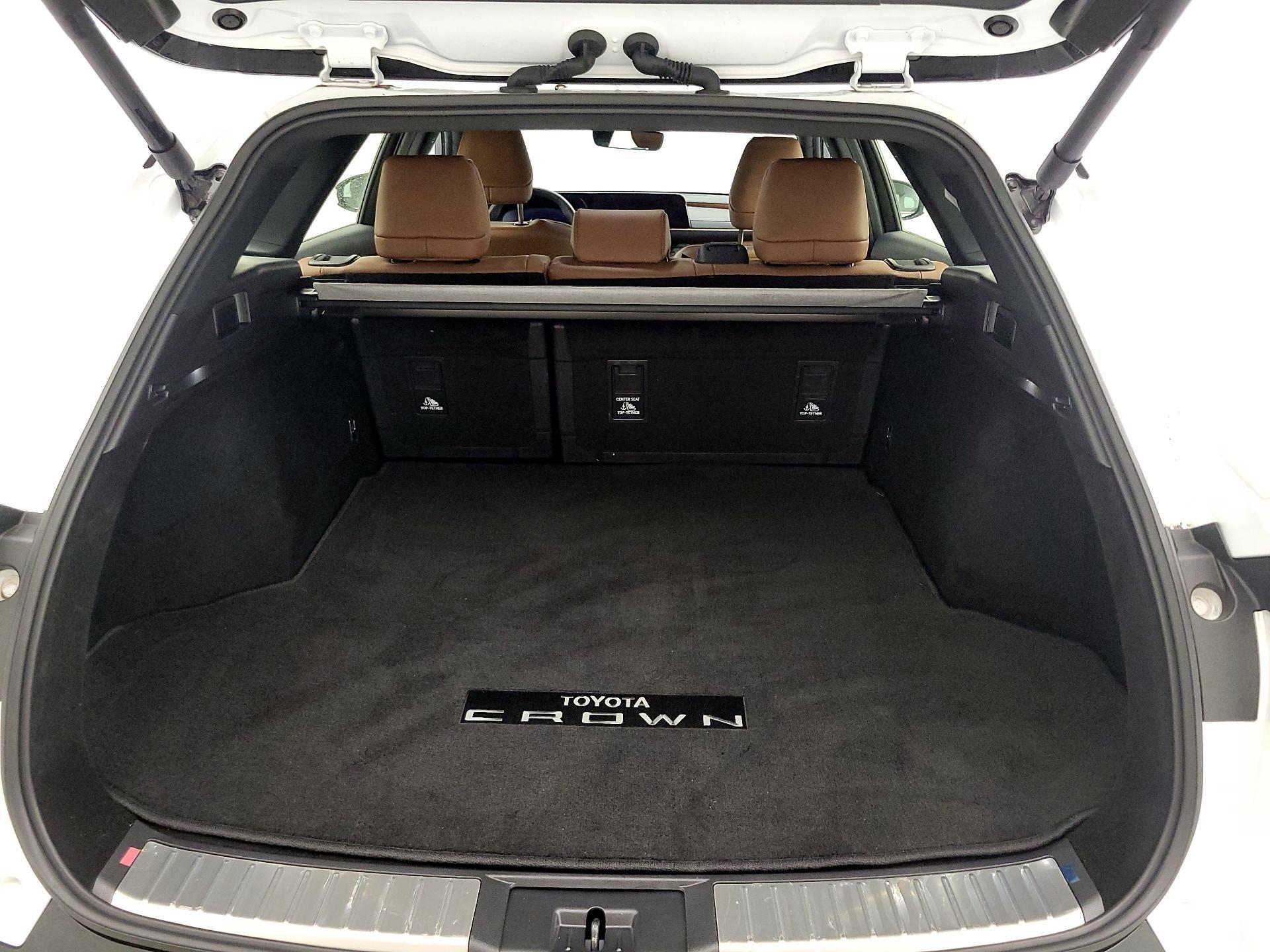 Thumbnail: 2025 Toyota Crown Signia - 19