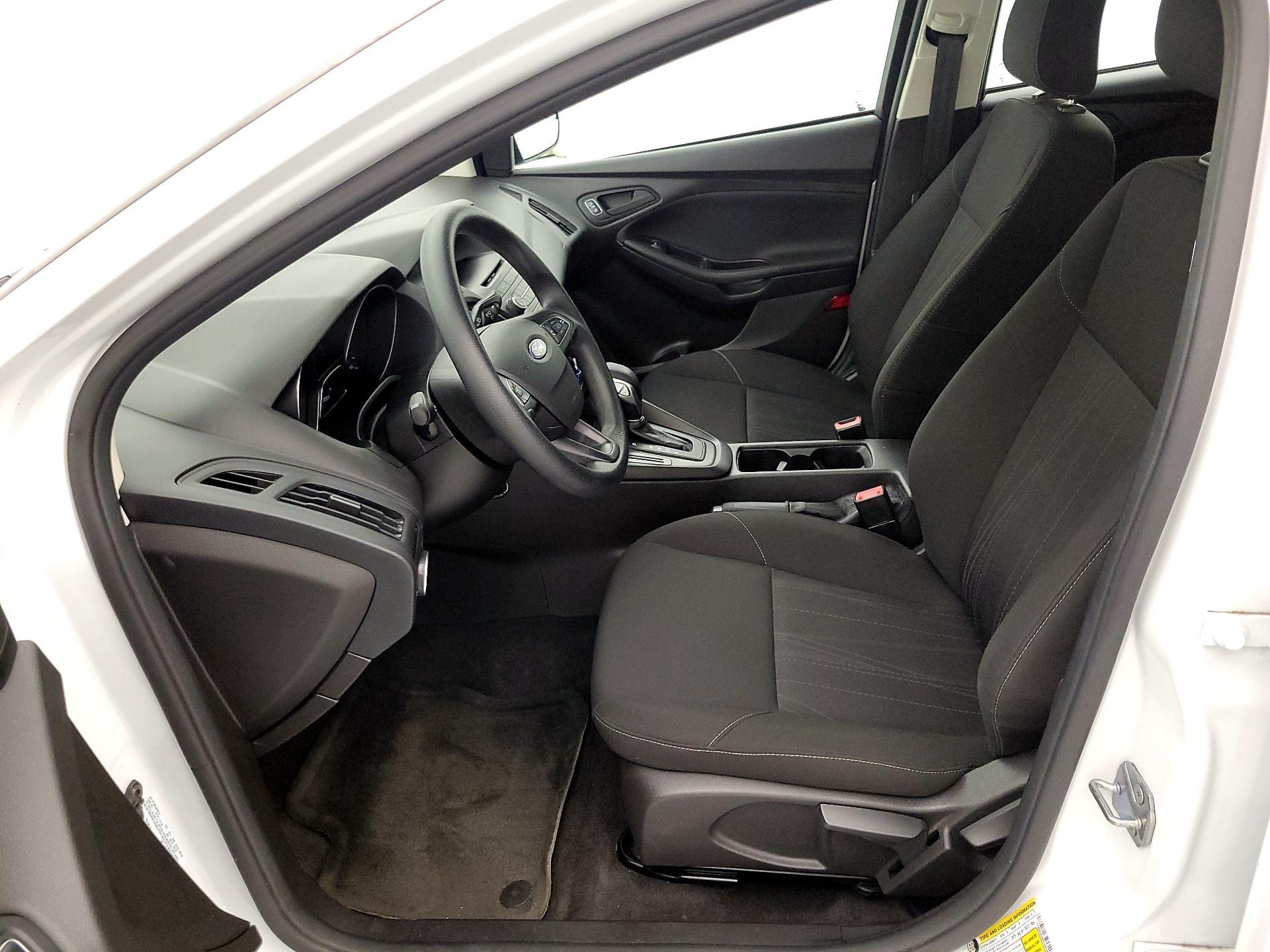 Thumbnail: 2017 Ford Focus - 11