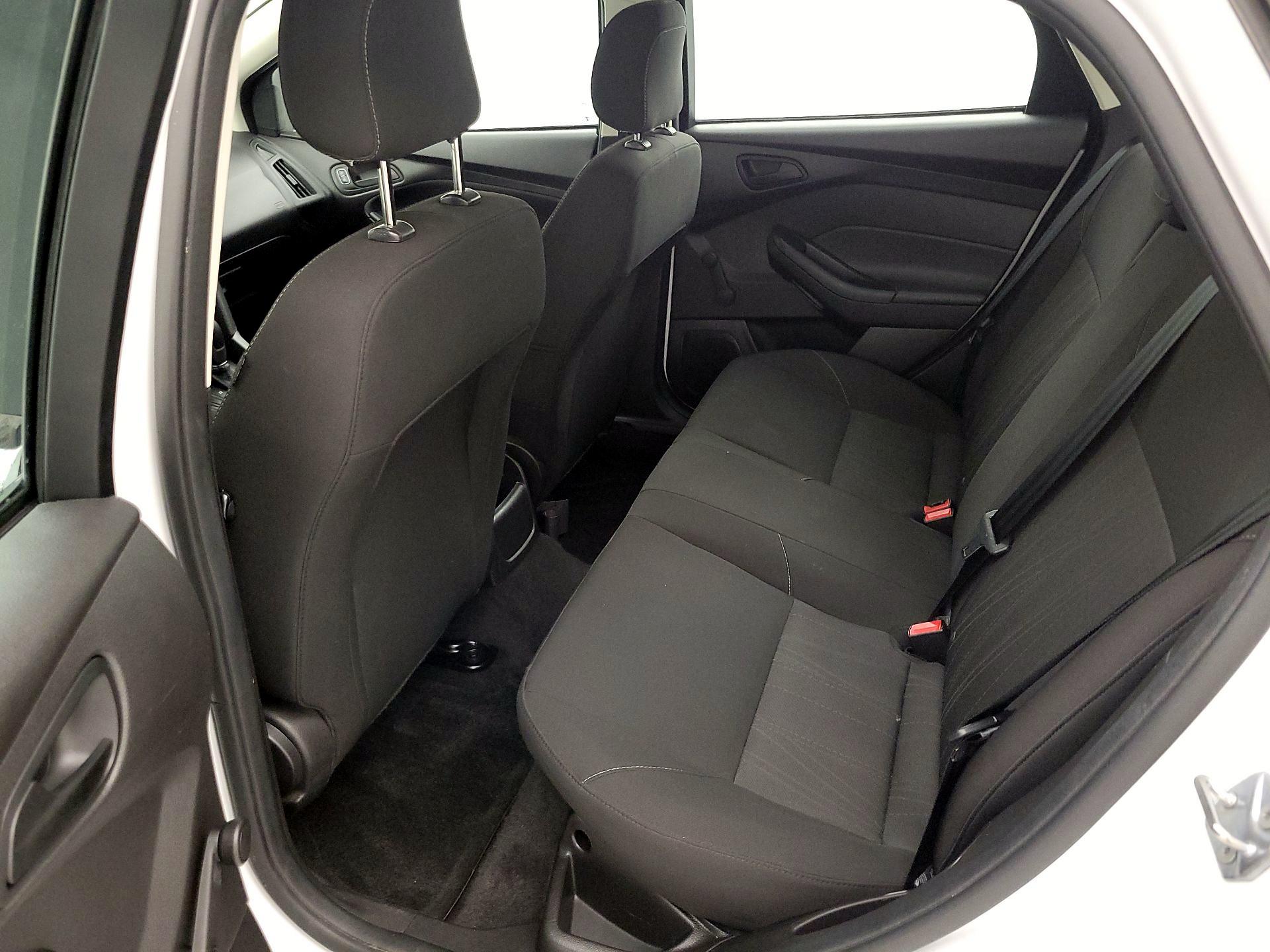 Thumbnail: 2017 Ford Focus - 16